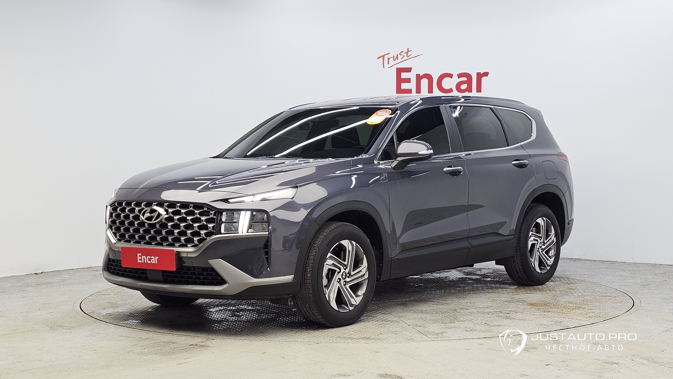 Автомобиль Hyundai Santafe