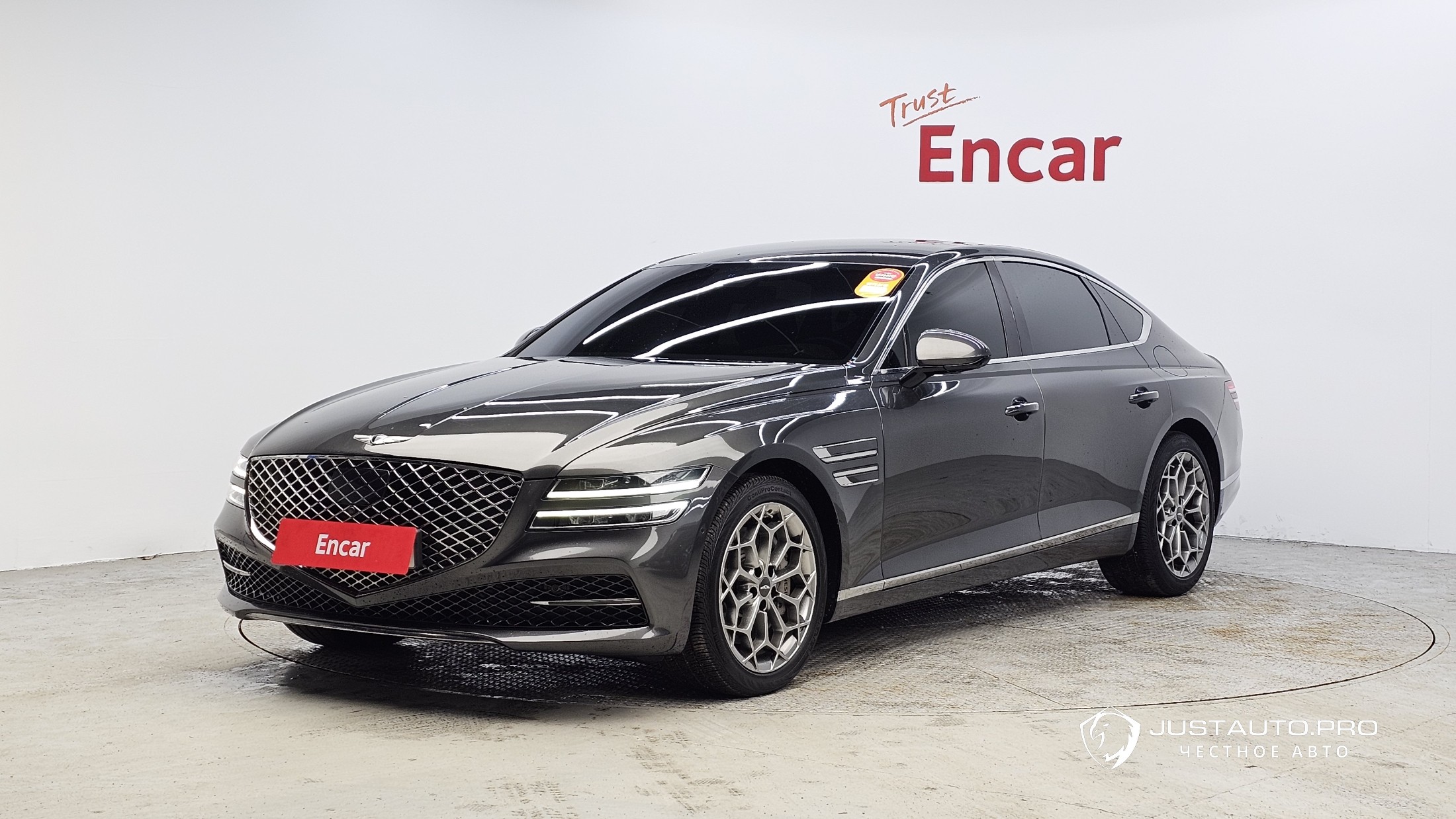 Автомобиль Genesis G80