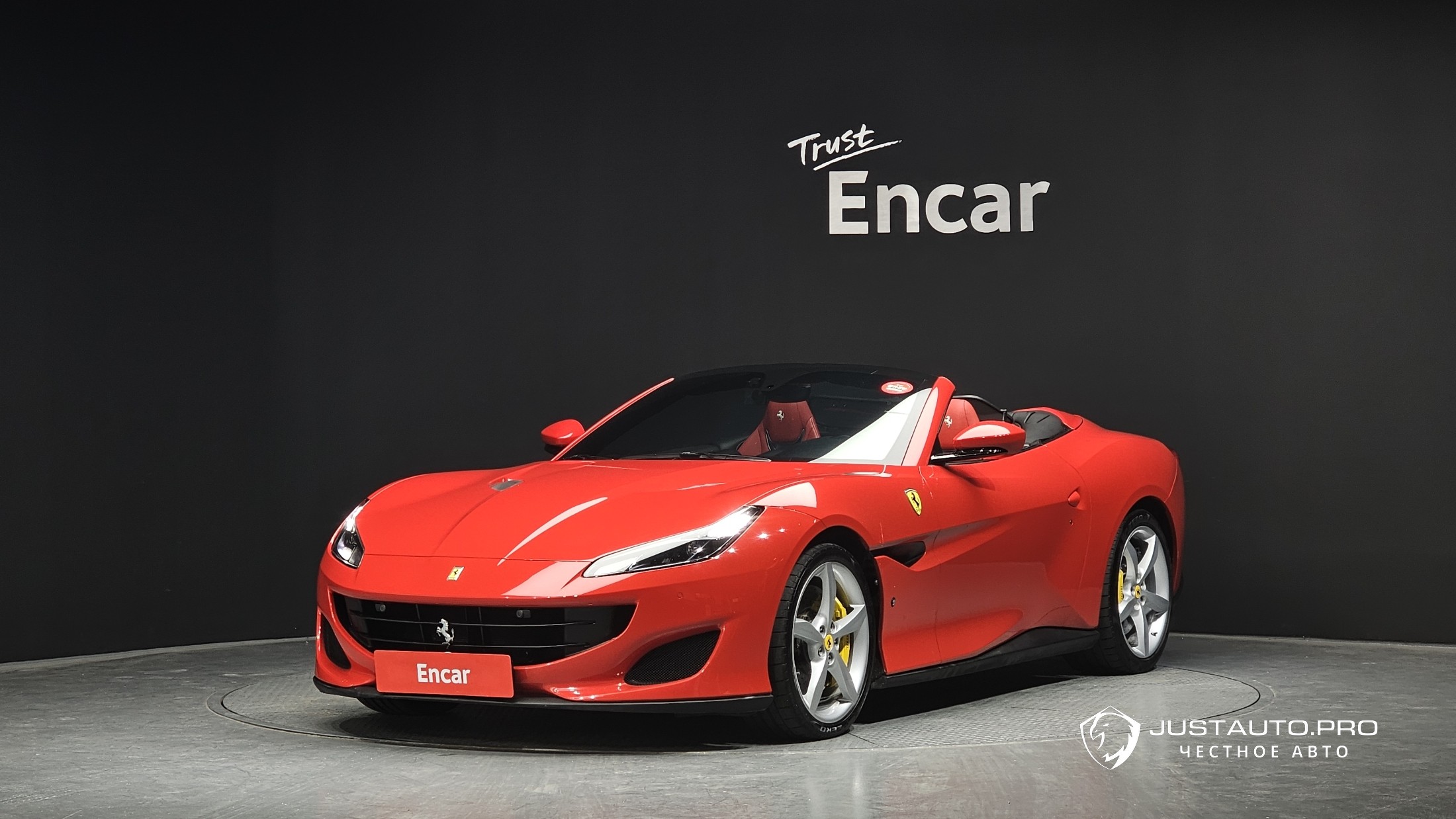 Автомобиль Ferrari Portofino