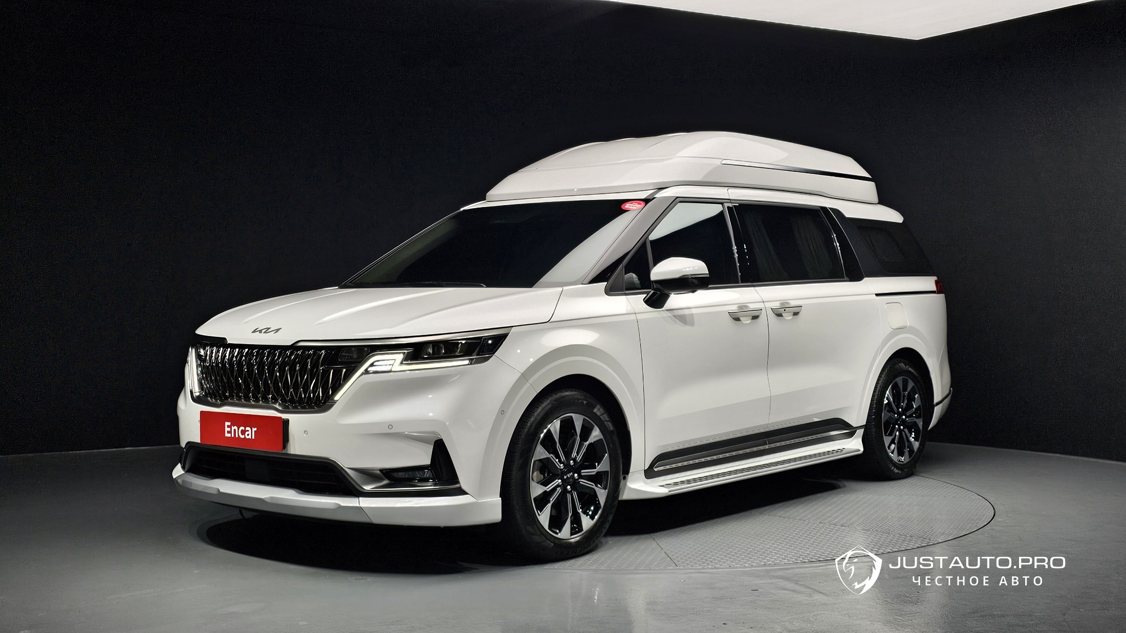 Автомобиль Kia Canival