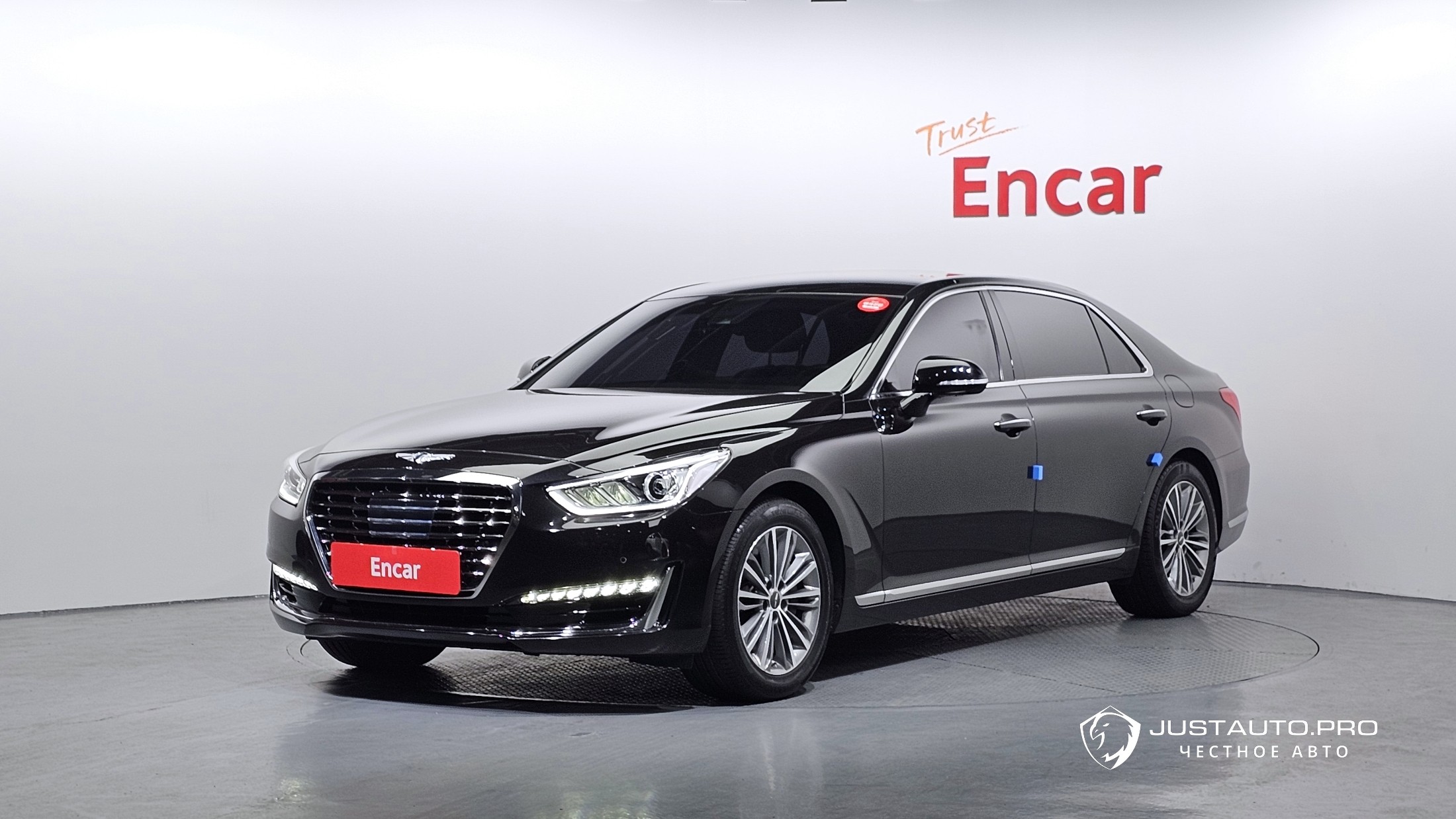 Автомобиль Genesis EQ900