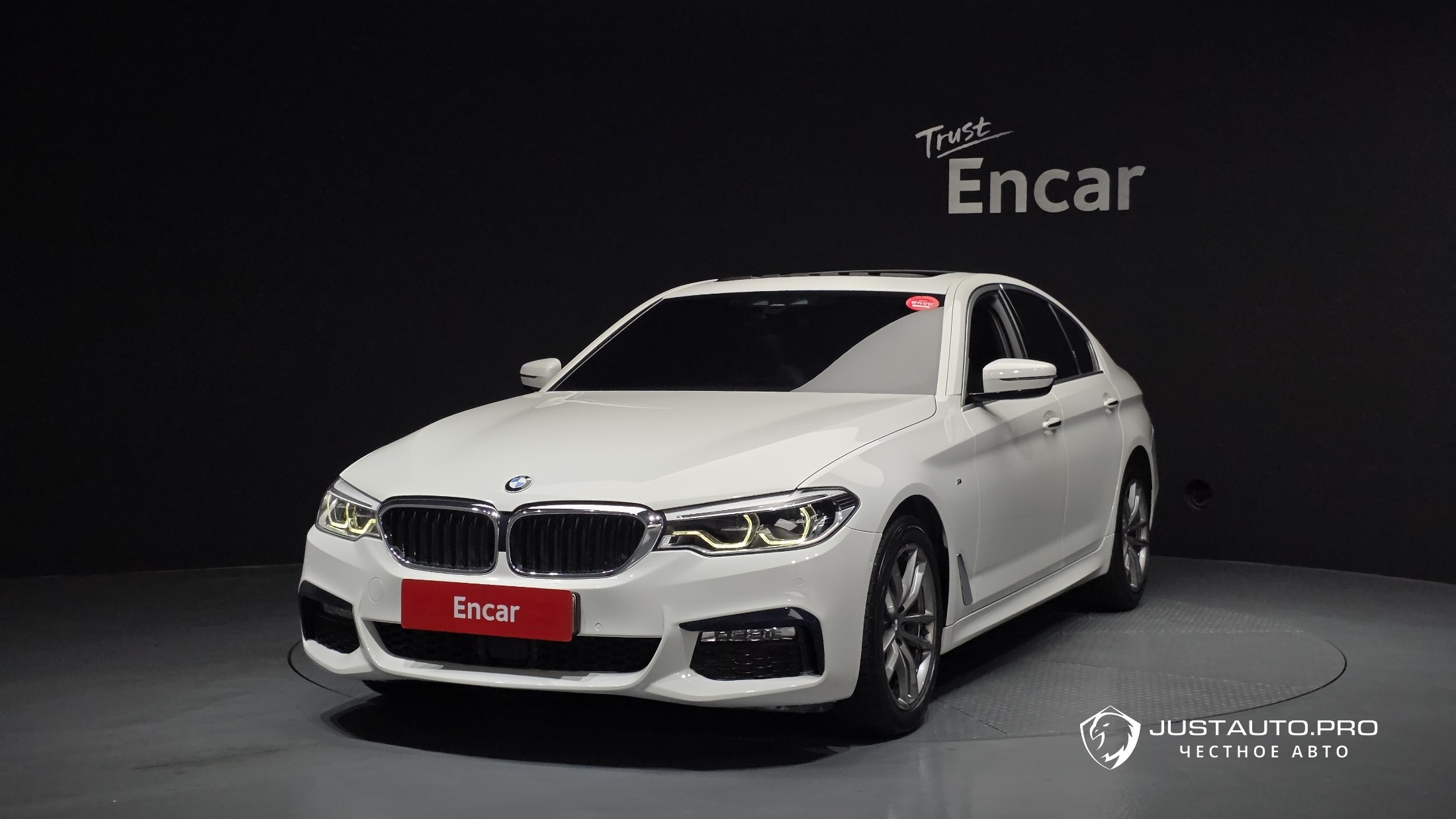 Автомобиль BMW 5-Series