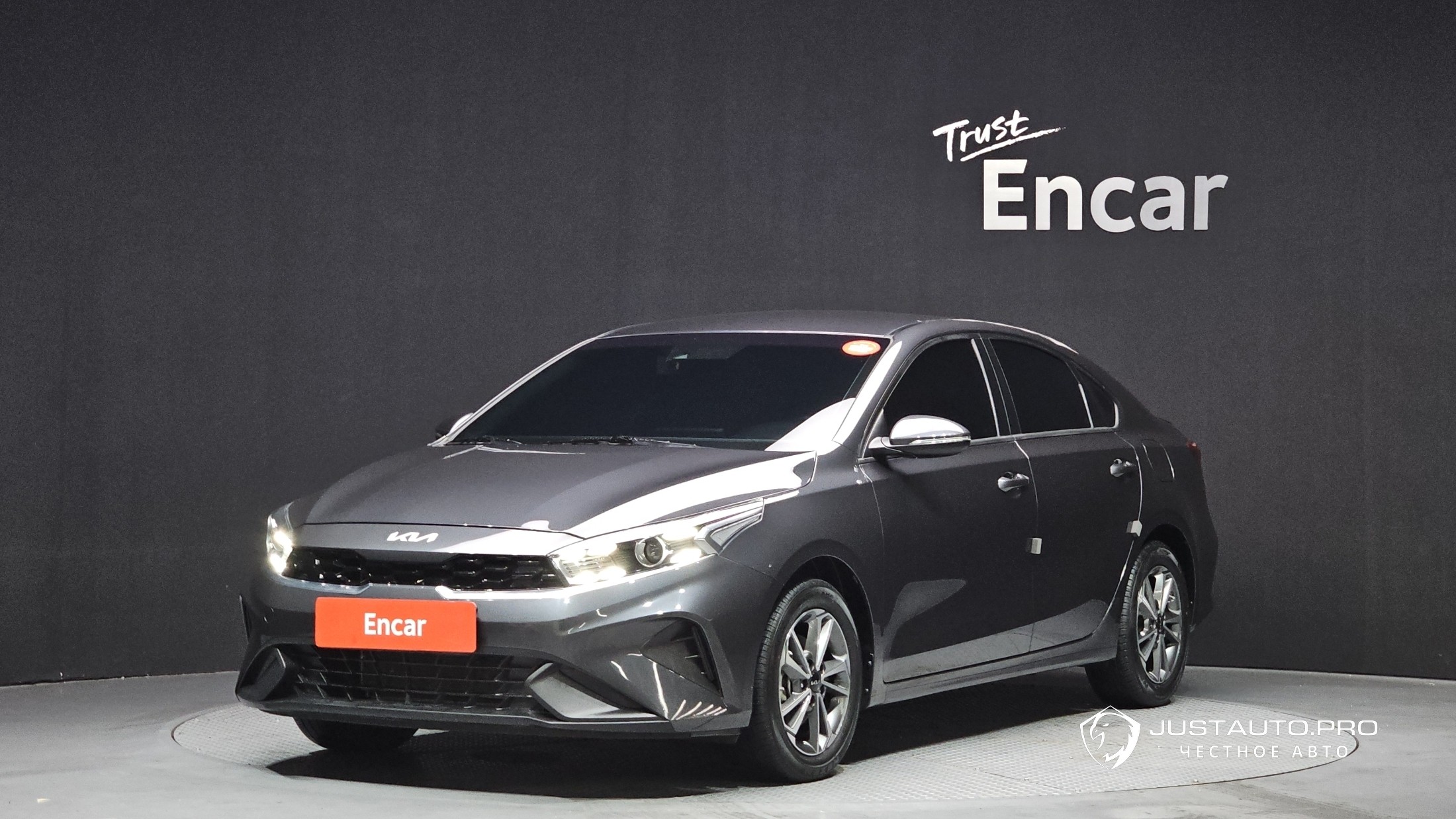 Автомобиль Kia K3