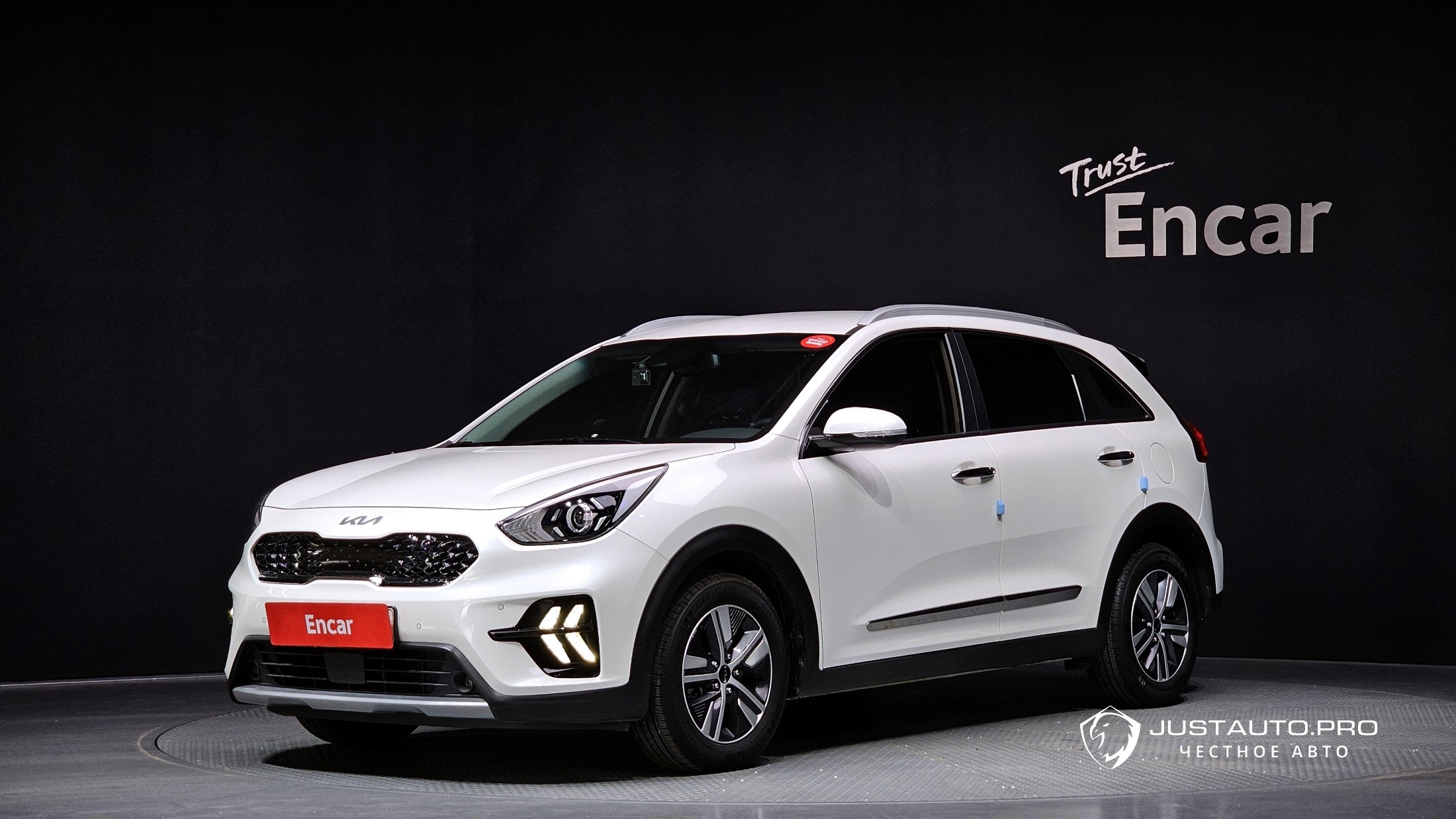 Автомобиль Kia Niro
