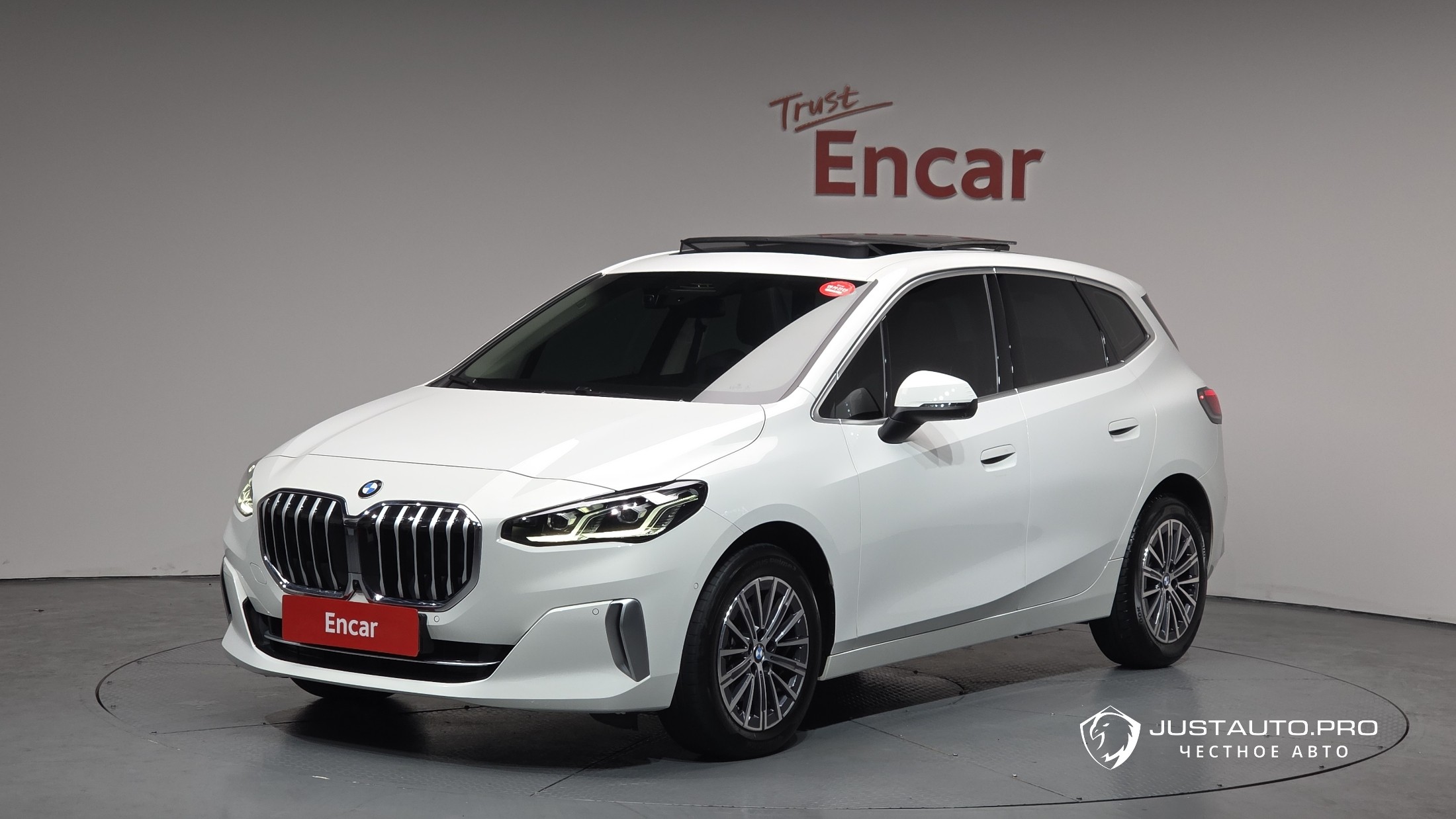 Автомобиль BMW 2-Series