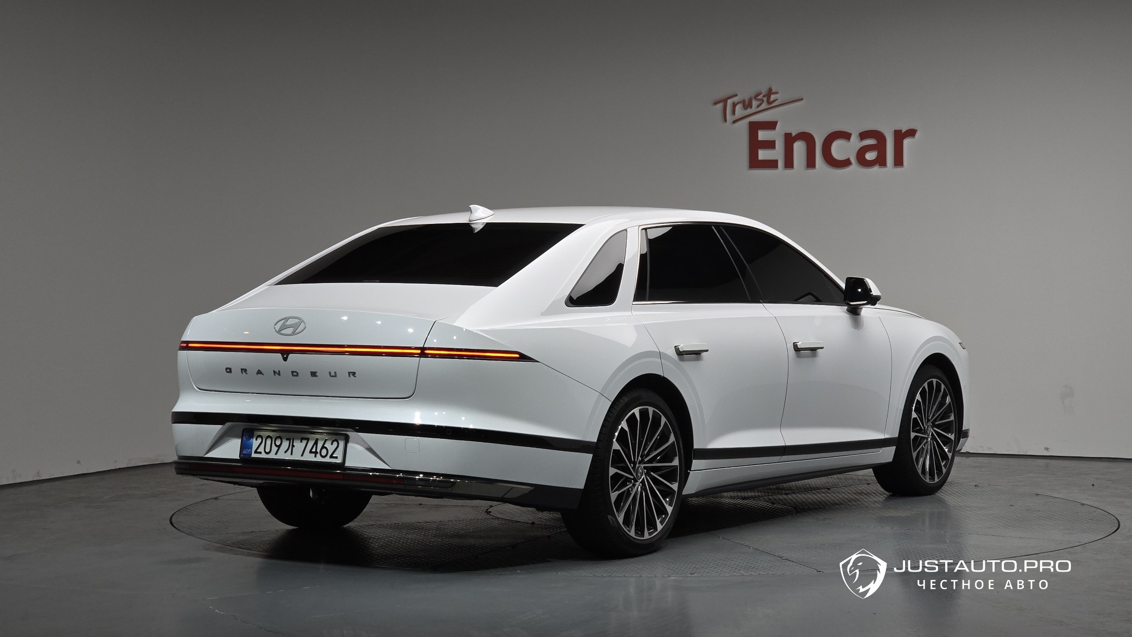 Автомобиль Hyundai Grandeur