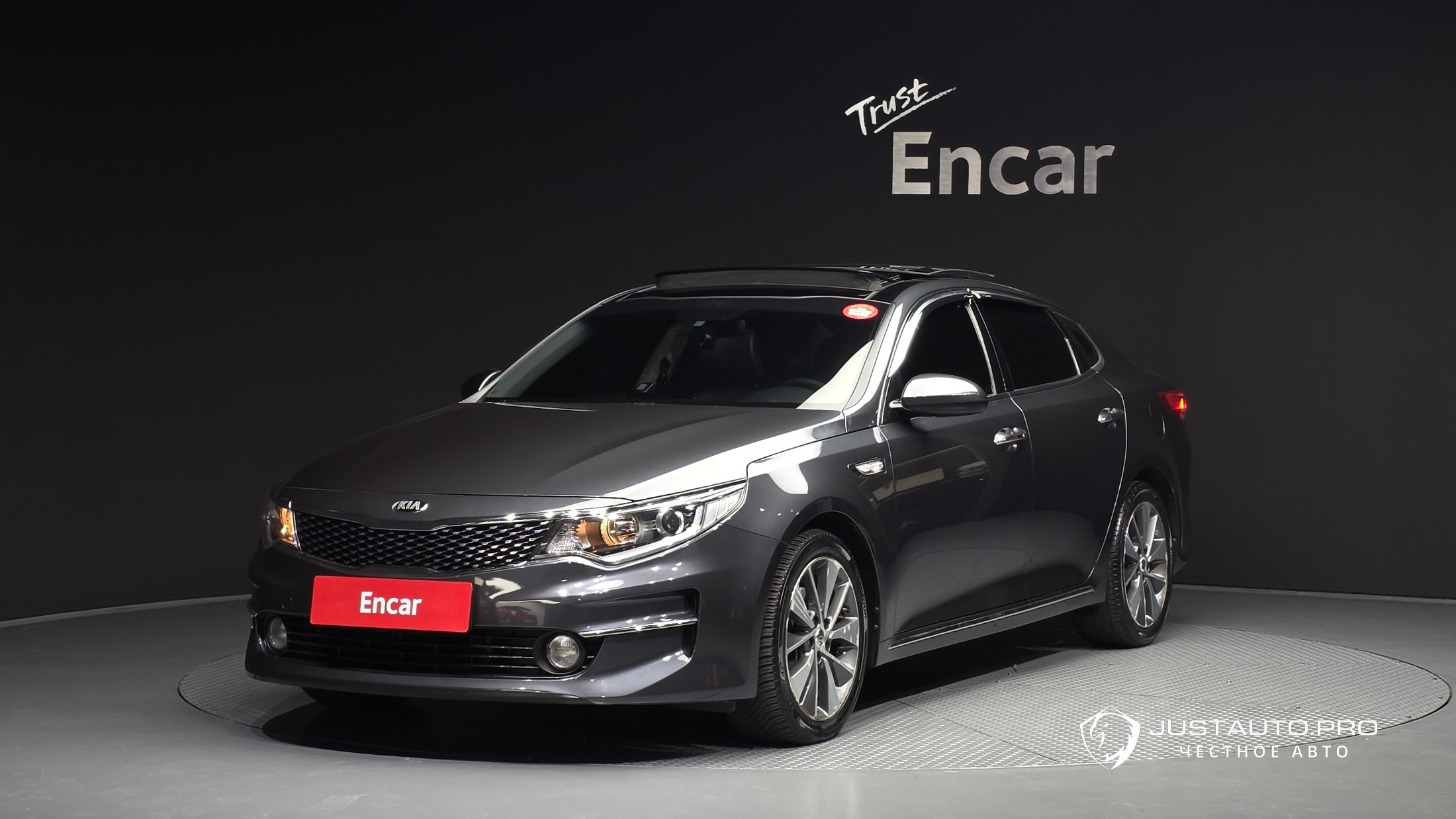 Автомобиль Kia K5