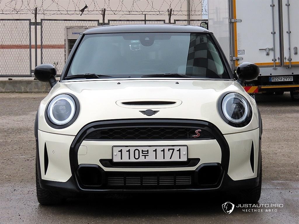 Автомобиль Mini Cooper