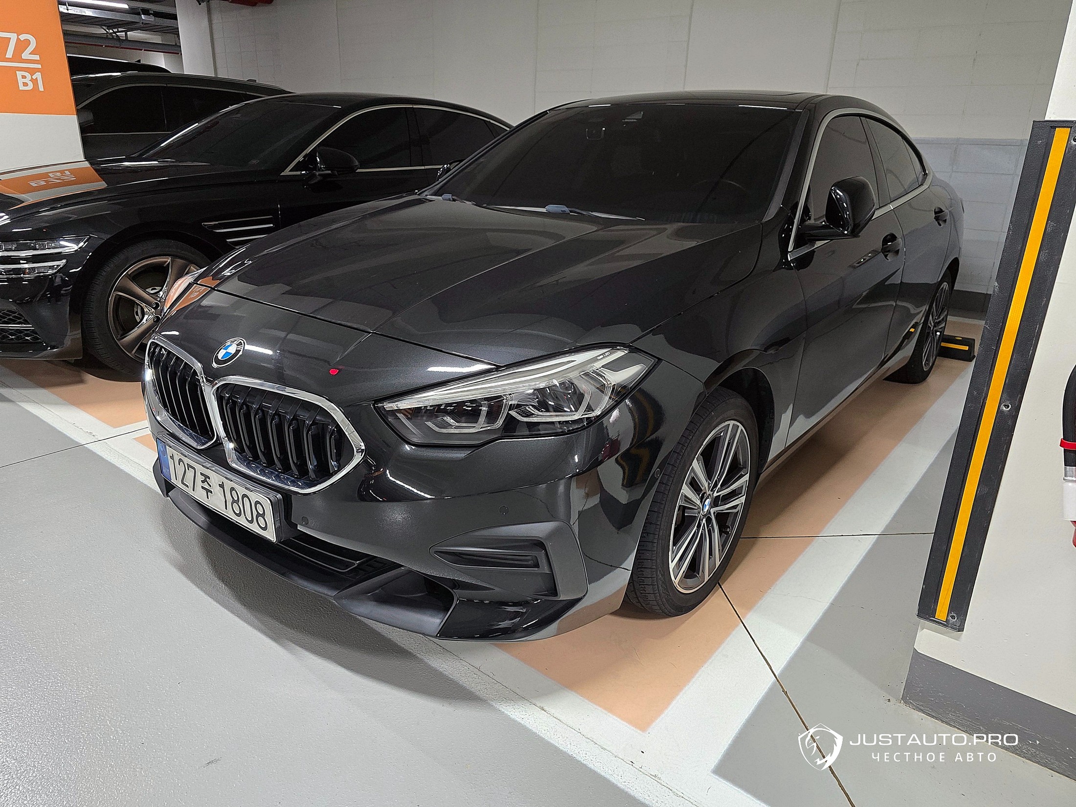 Автомобиль BMW 2-Series