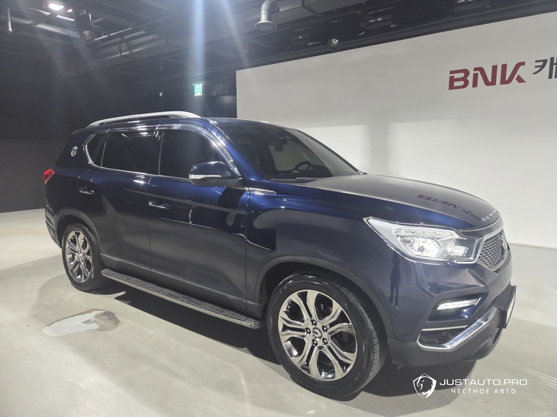 Автомобиль KG_Mobility_Ssangyong Rexton