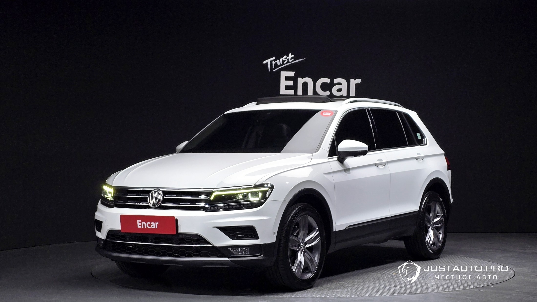 Автомобиль Volkswagen Tiguan