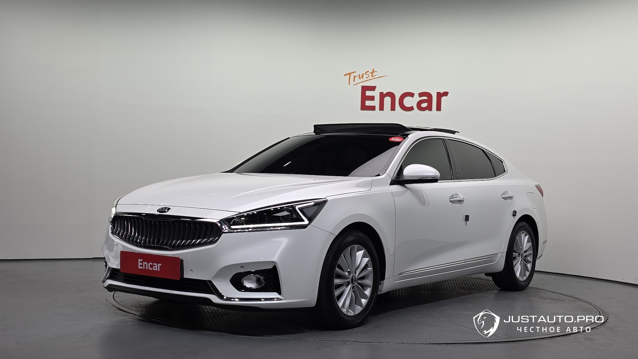 Автомобиль Kia K7