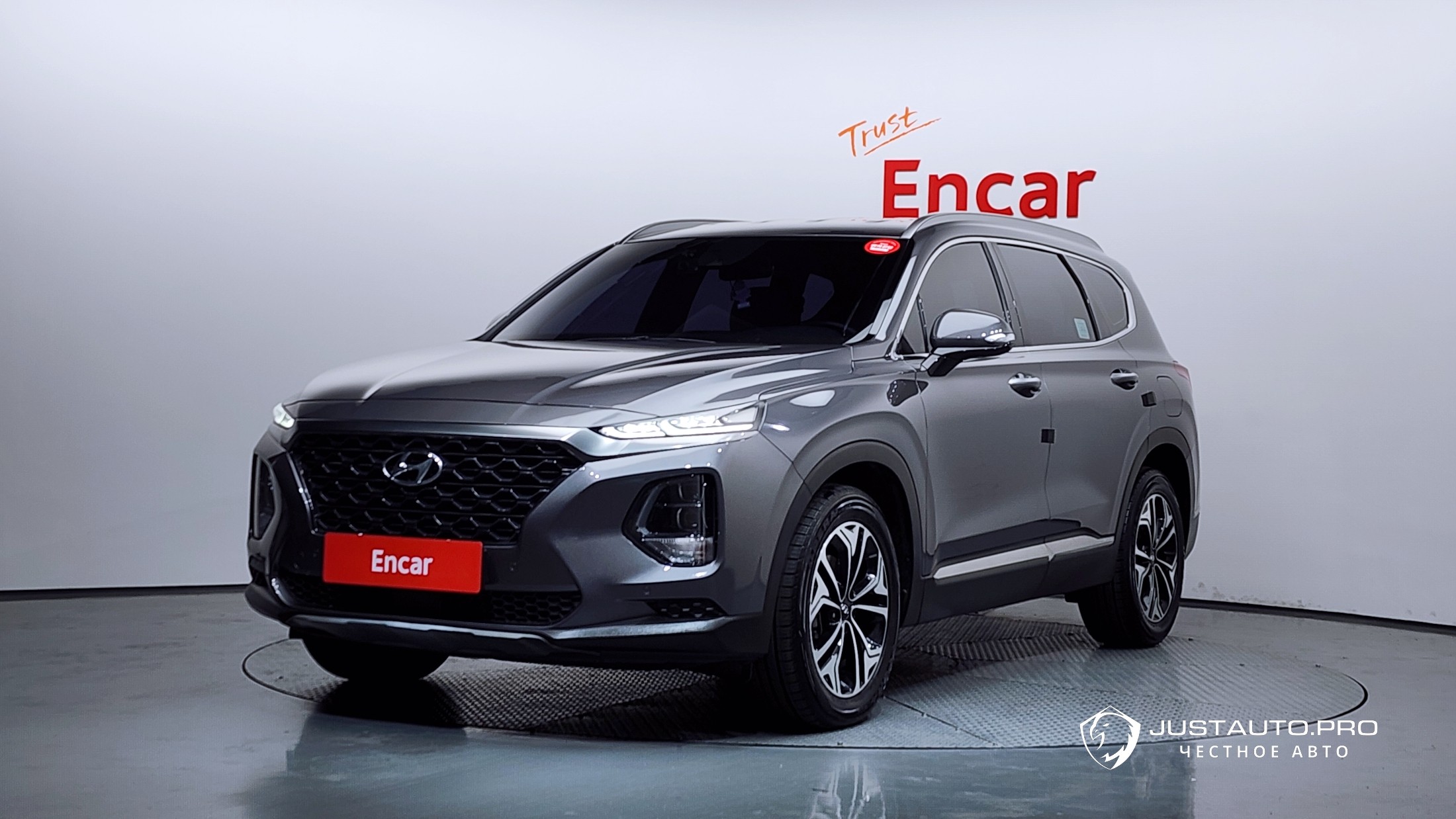 Автомобиль Hyundai Santafe