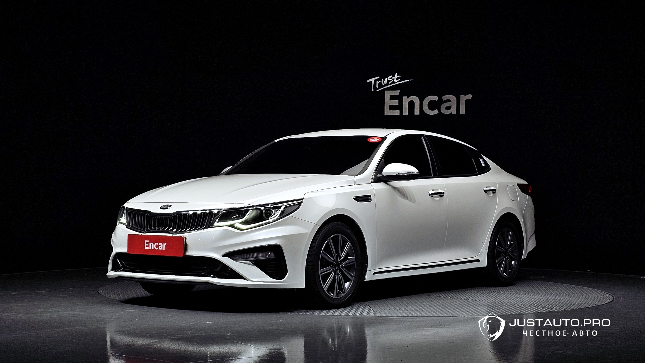 Автомобиль Kia K5