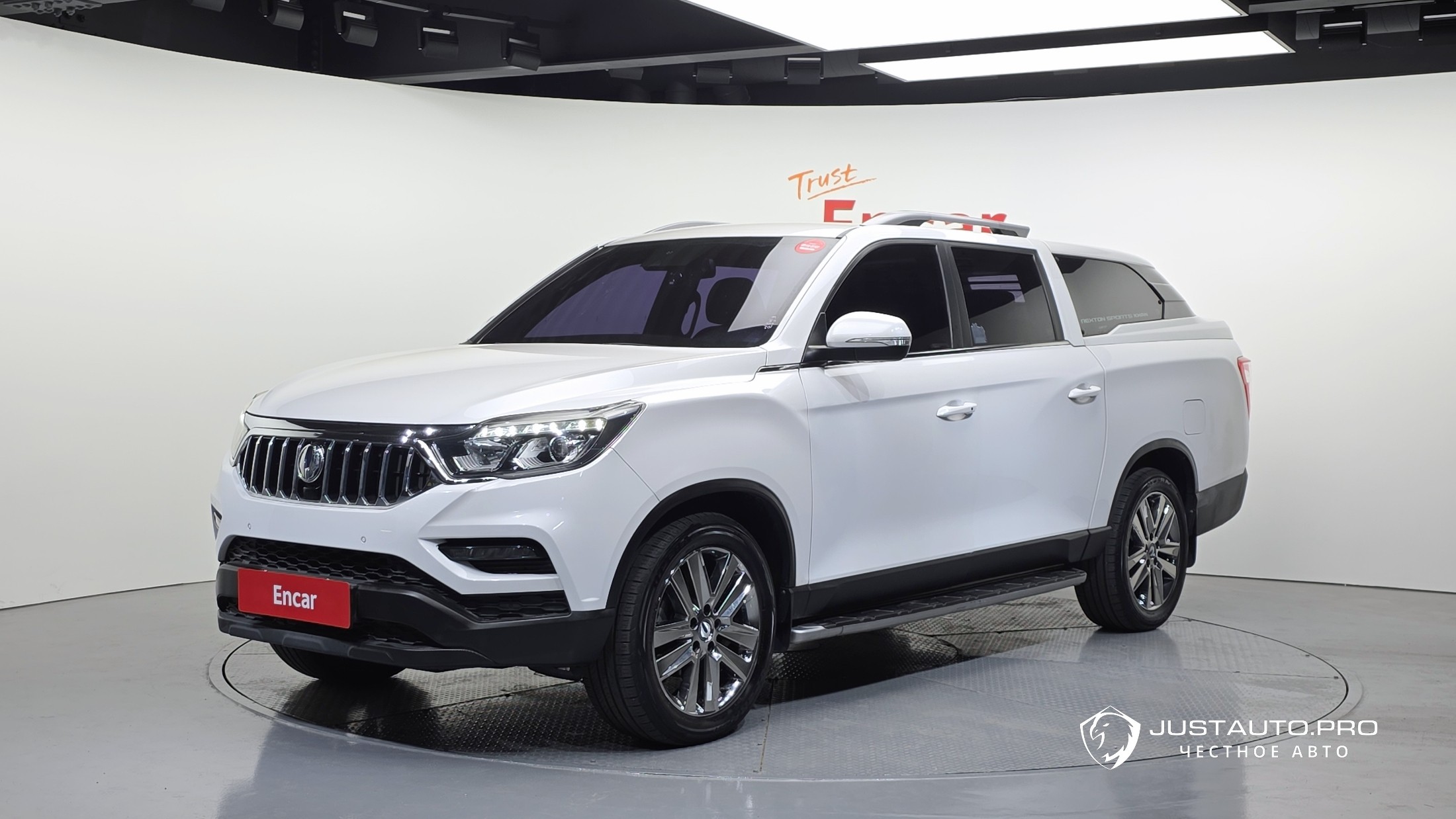 Автомобиль KG_Mobility_Ssangyong Rexton