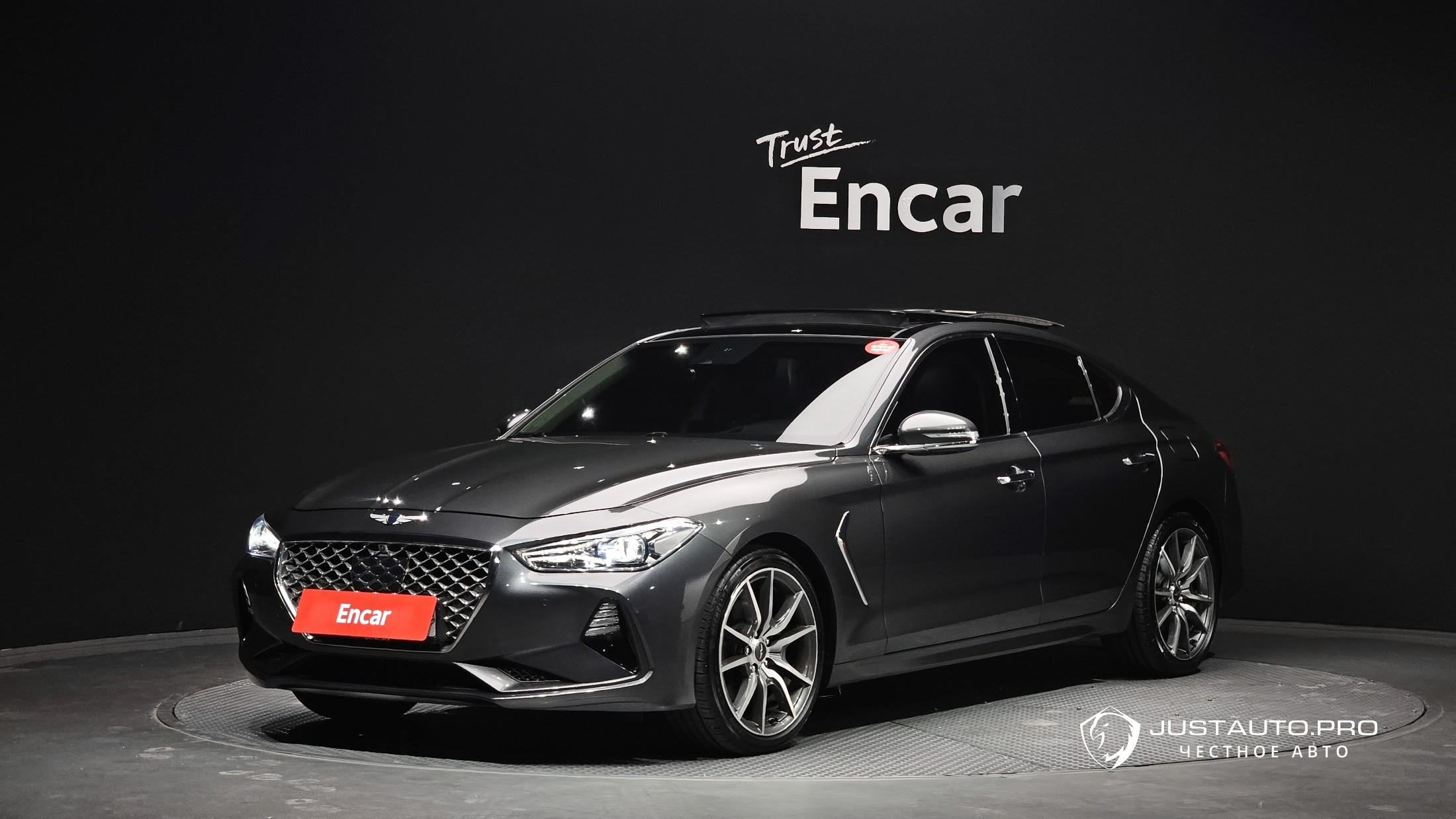 Автомобиль Genesis G70