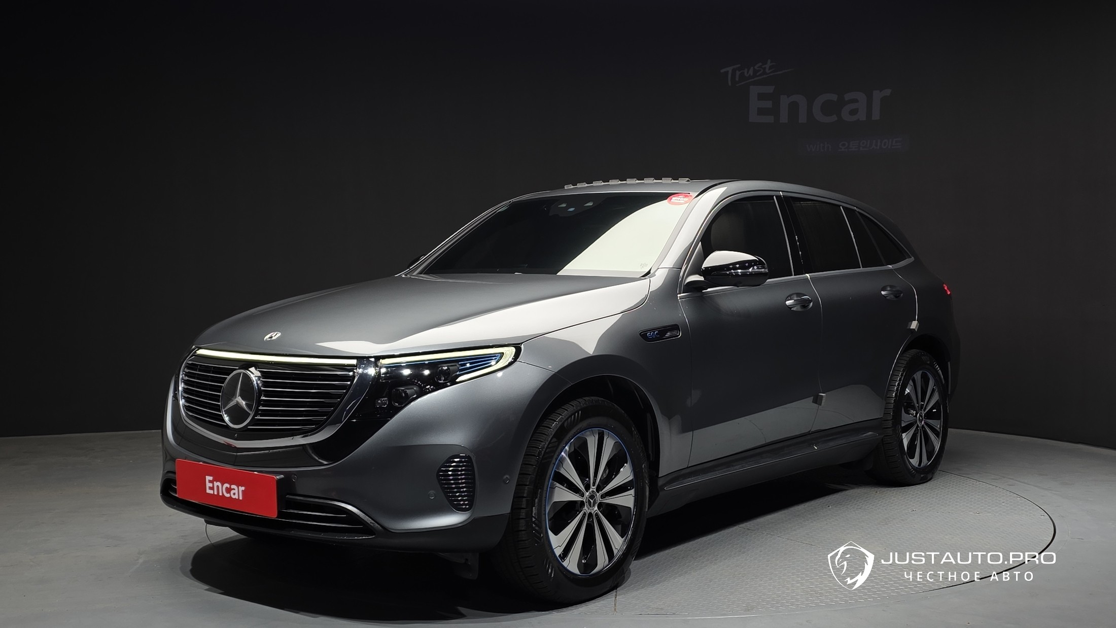 Автомобиль Mercedes-Benz EQC