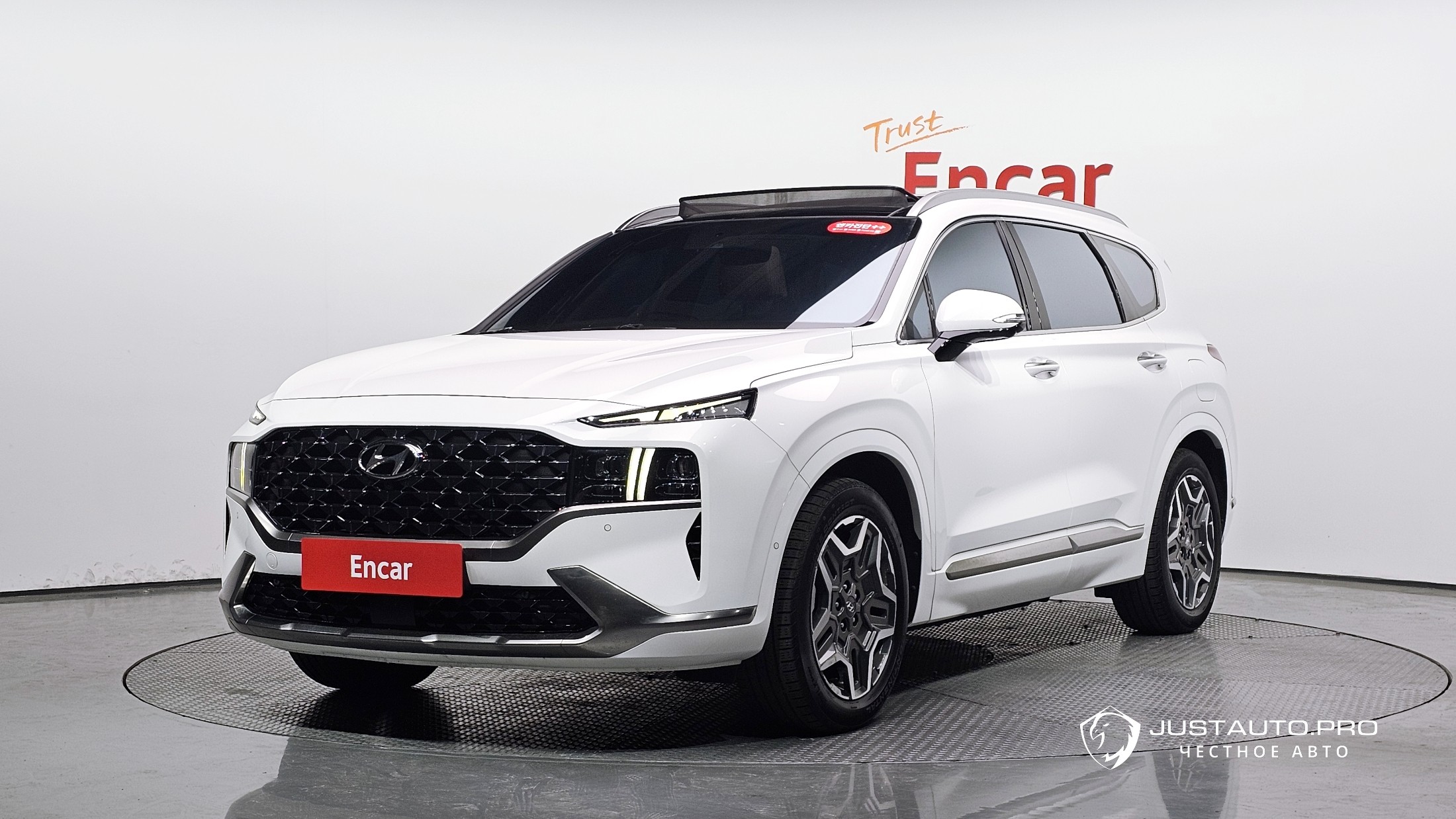Автомобиль Hyundai Santafe