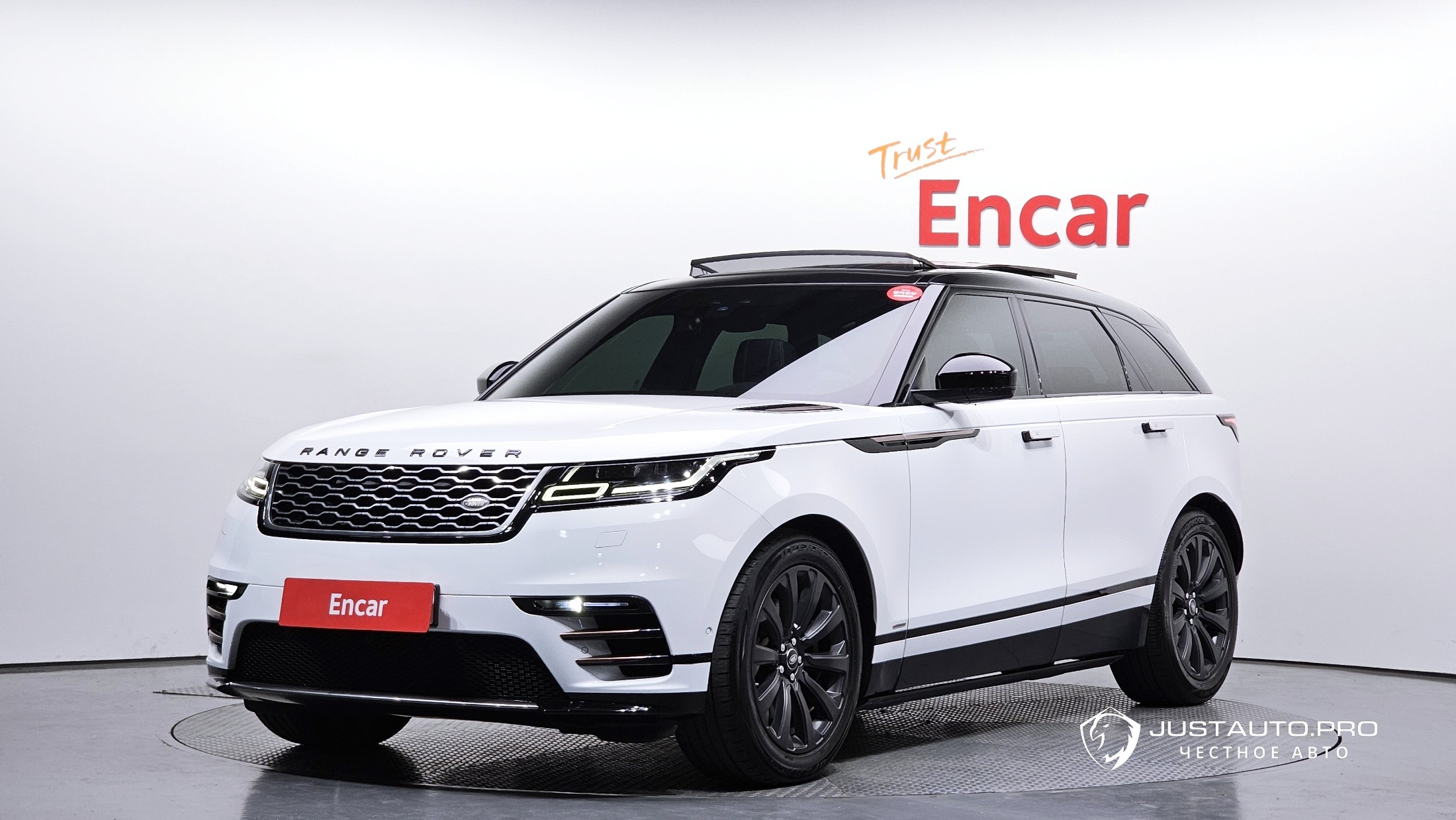Автомобиль Land Rover Range Rover Velar