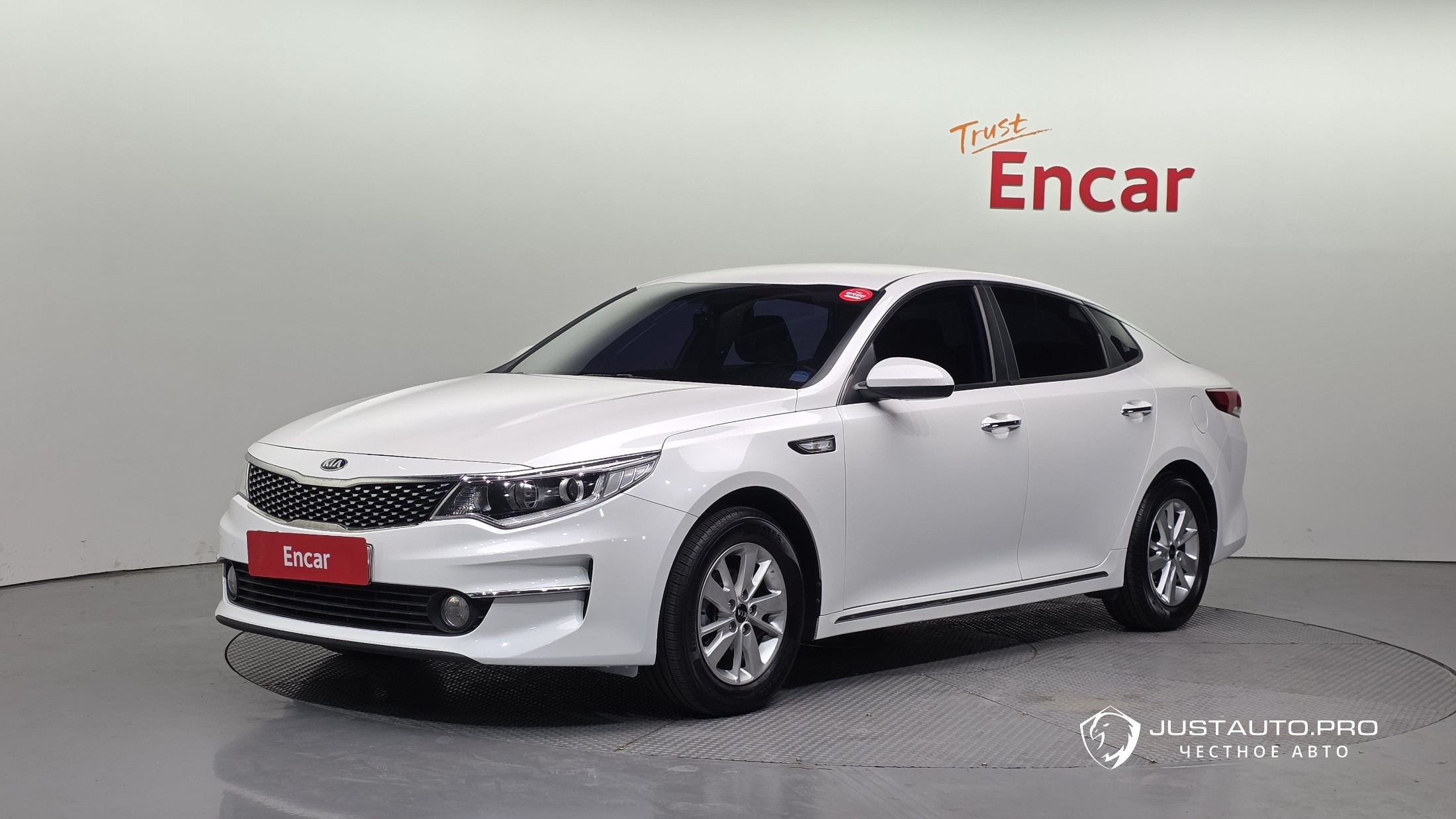 Автомобиль Kia K5