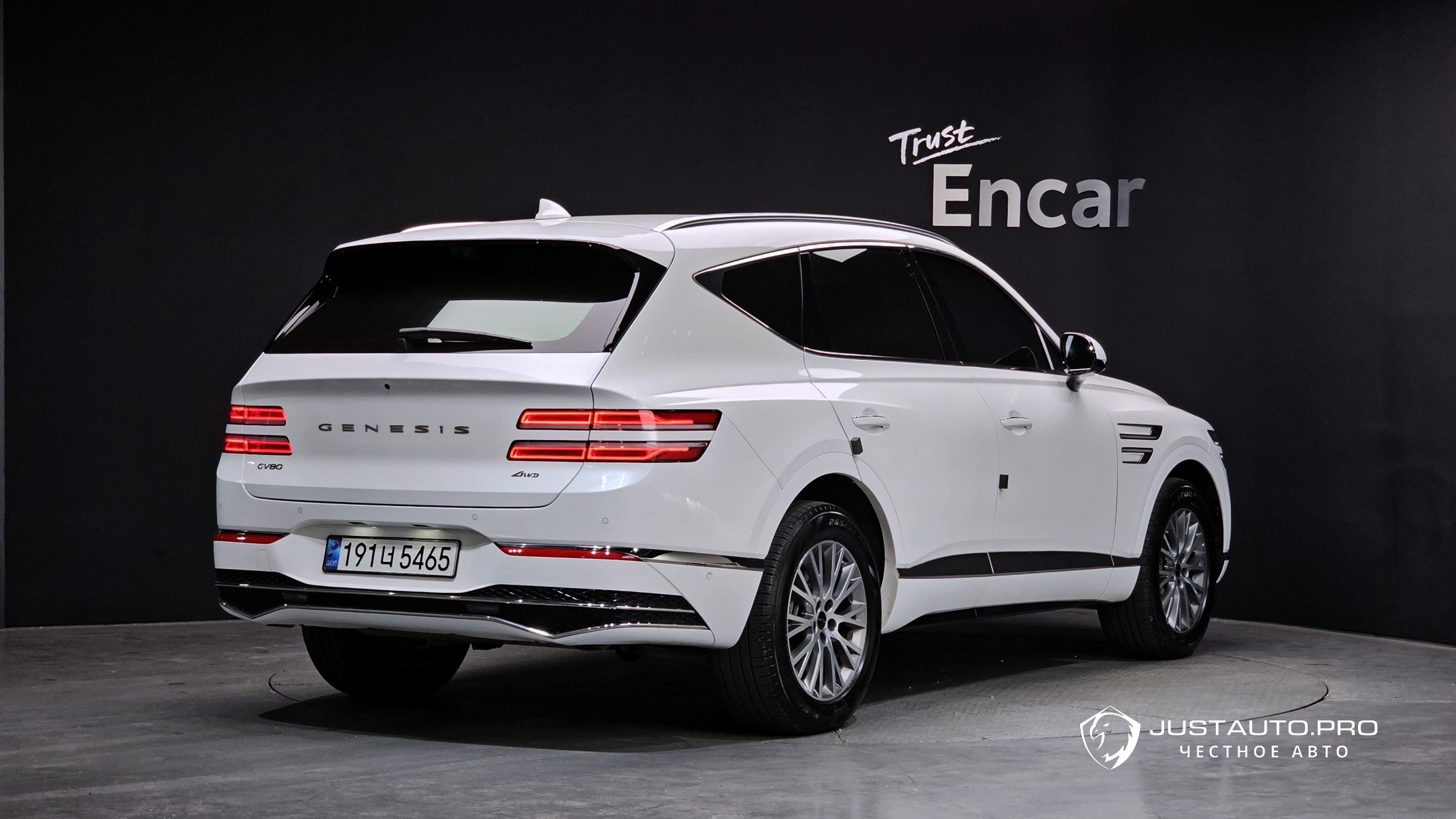 Автомобиль Genesis GV80