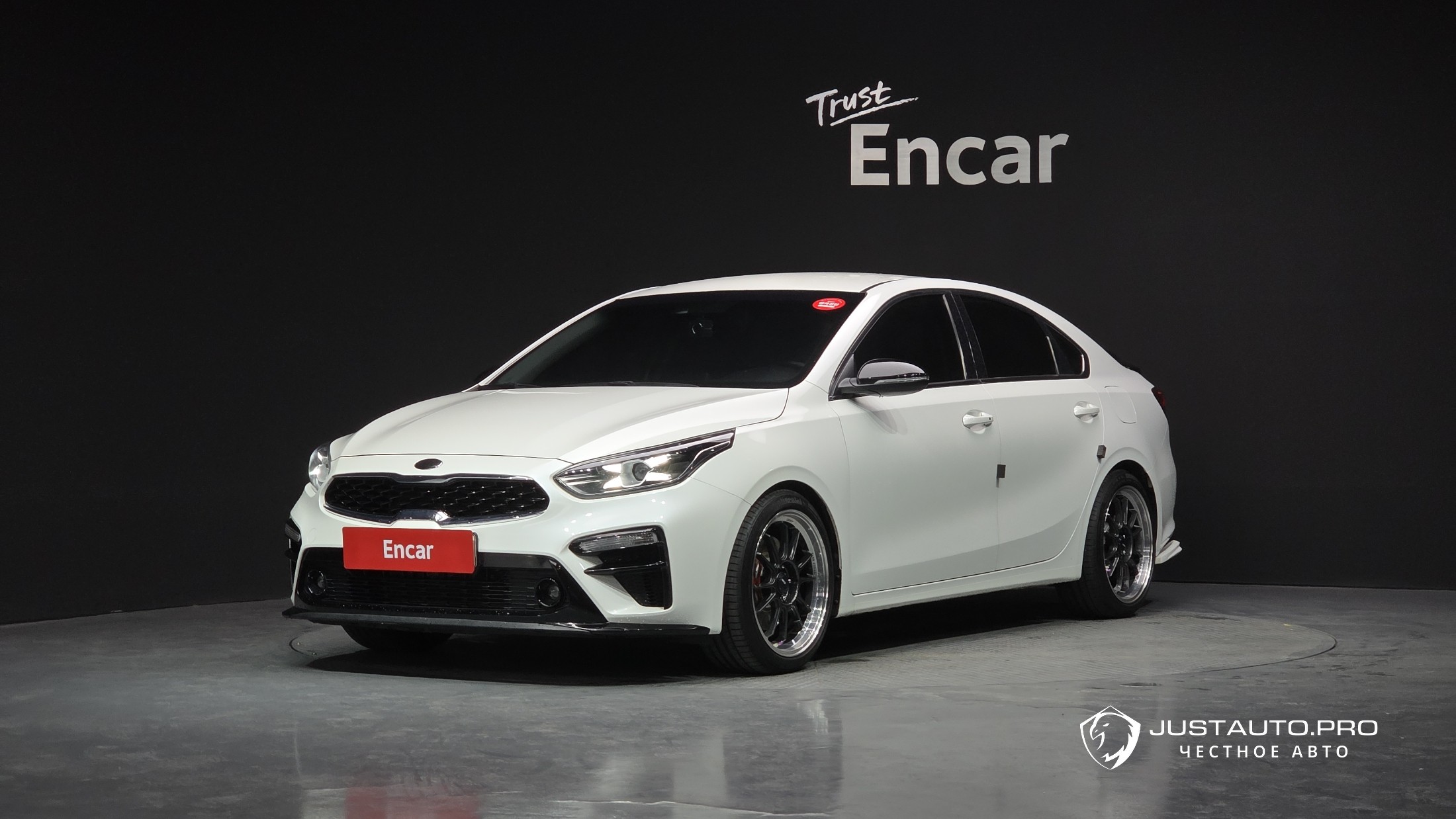 Автомобиль Kia K3