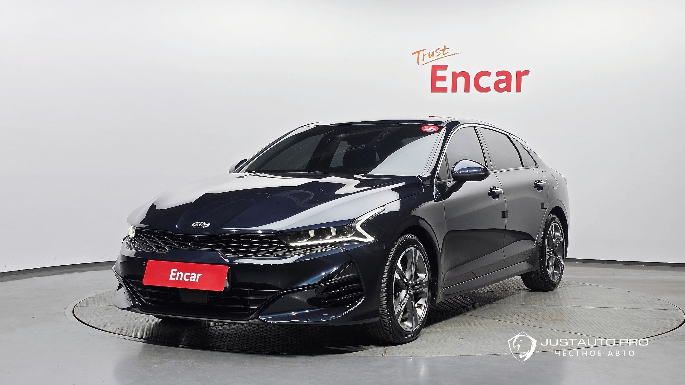 Автомобиль Kia K5