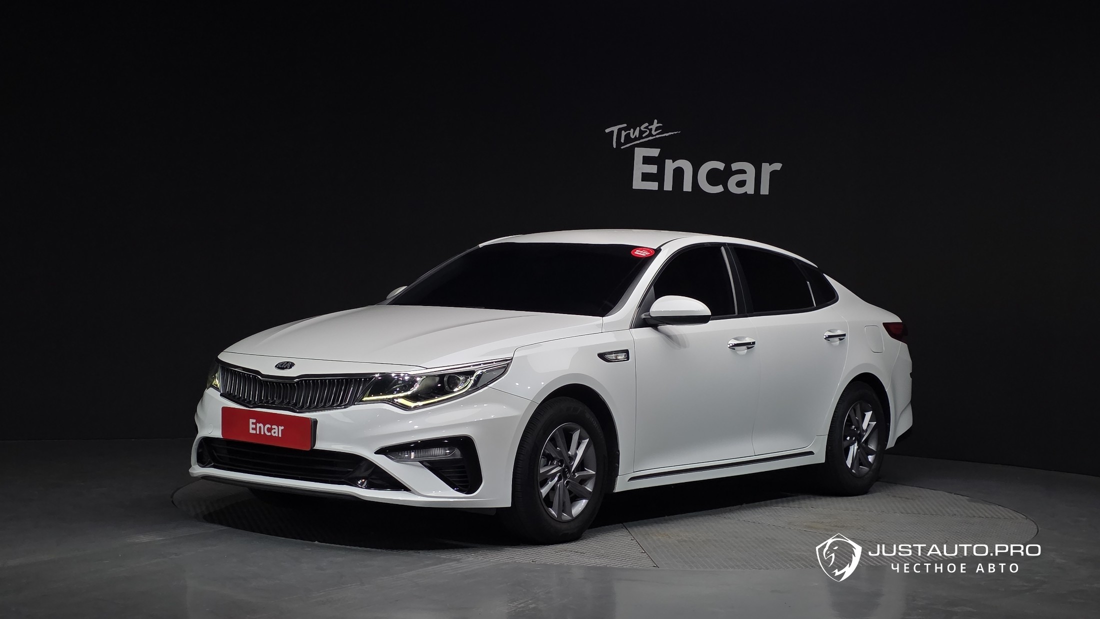 Автомобиль Kia K5