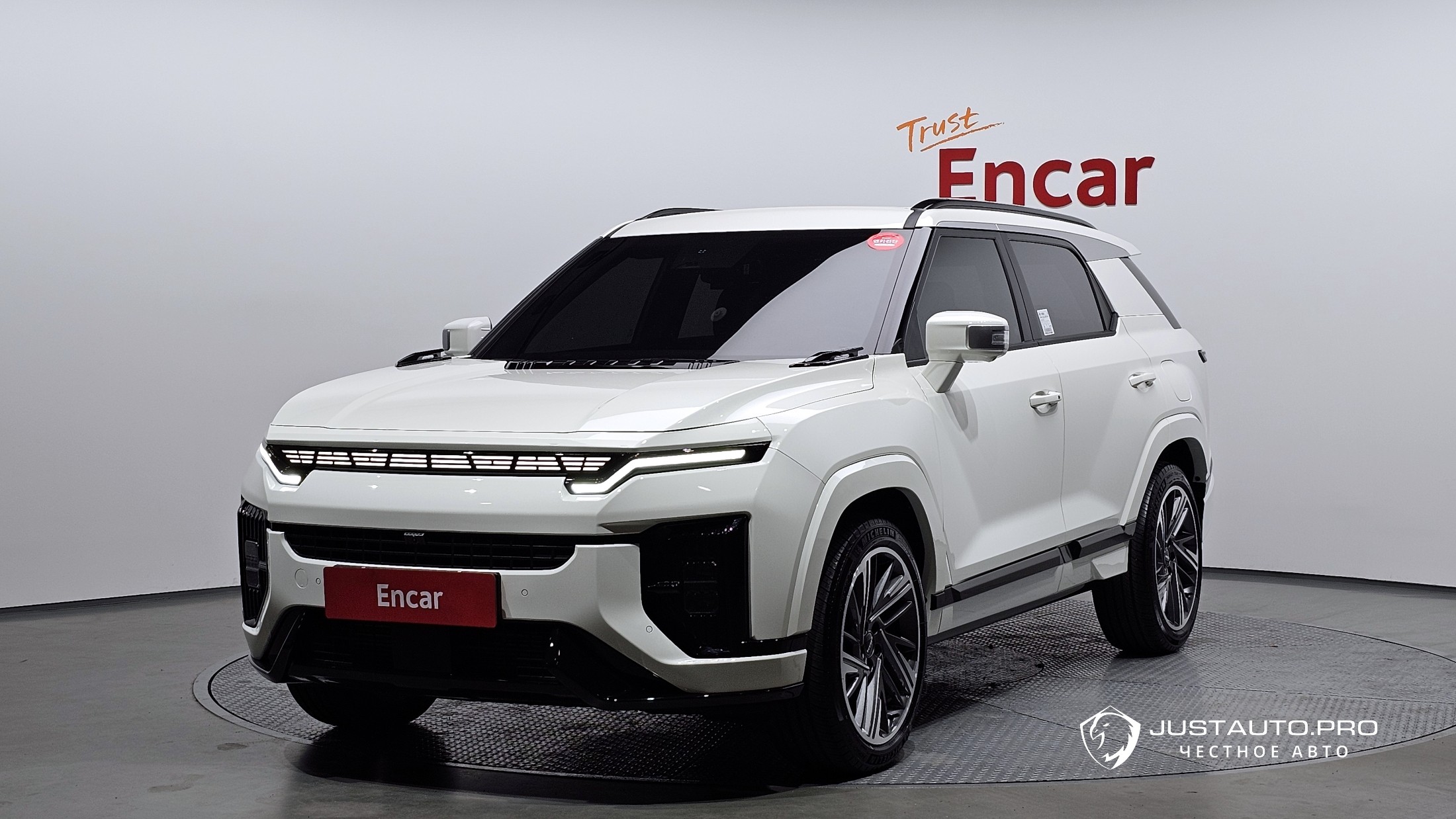 Автомобиль KG_Mobility_Ssangyong Actyon