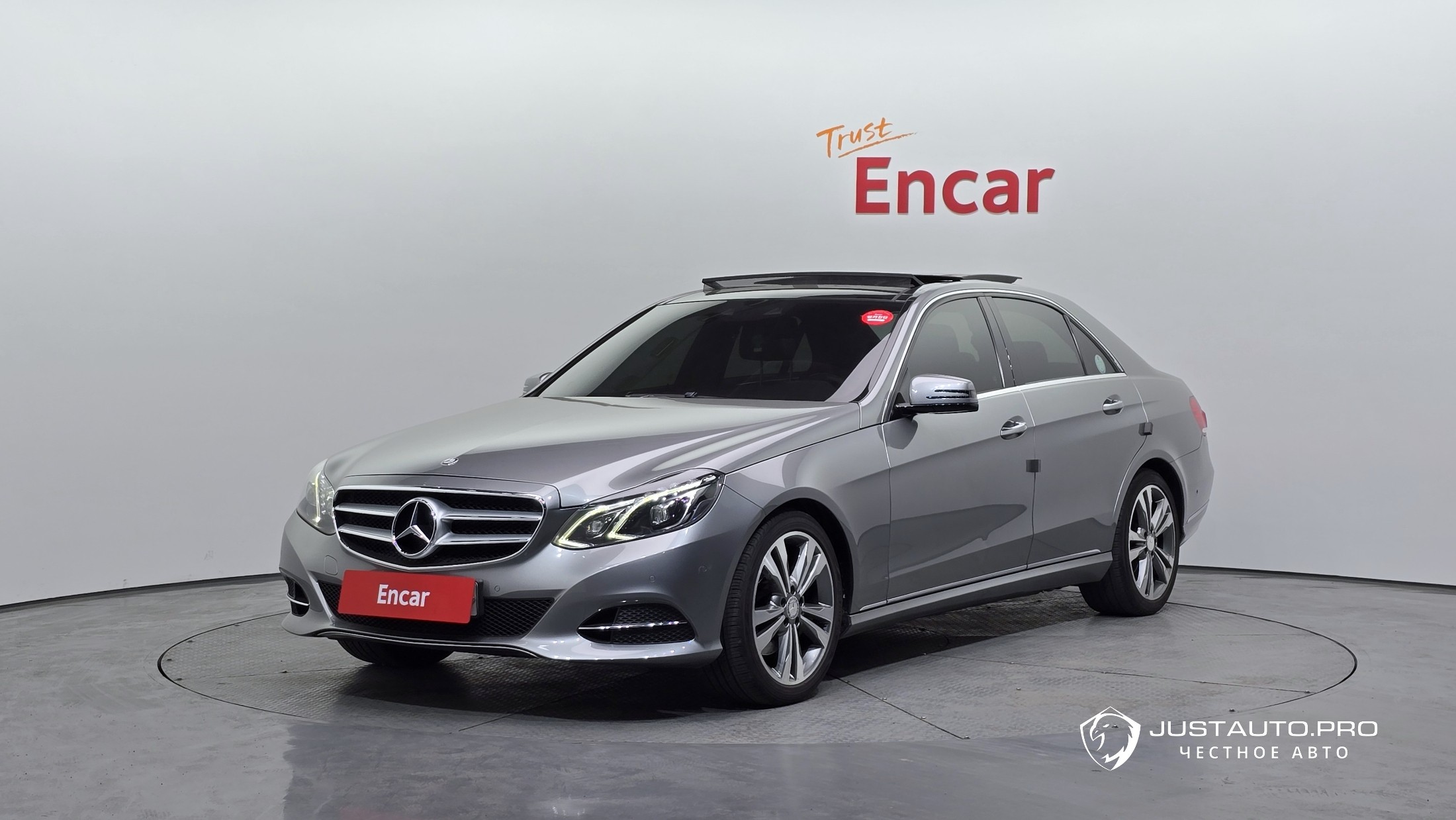 Автомобиль Mercedes-Benz E-Class