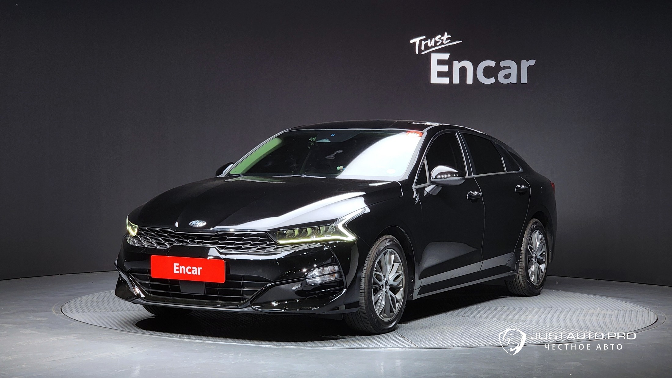 Автомобиль Kia K5