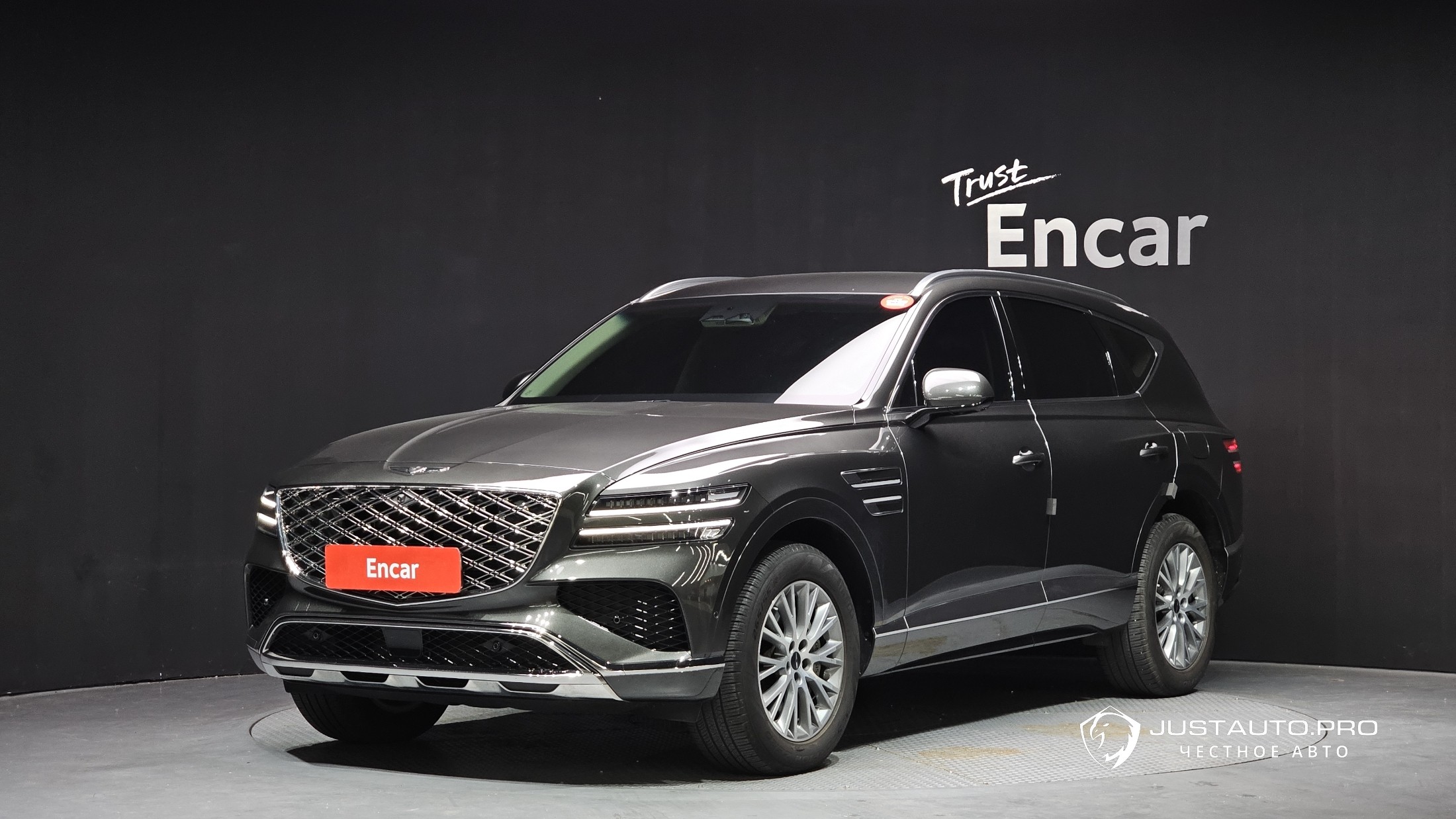 Автомобиль Genesis GV80