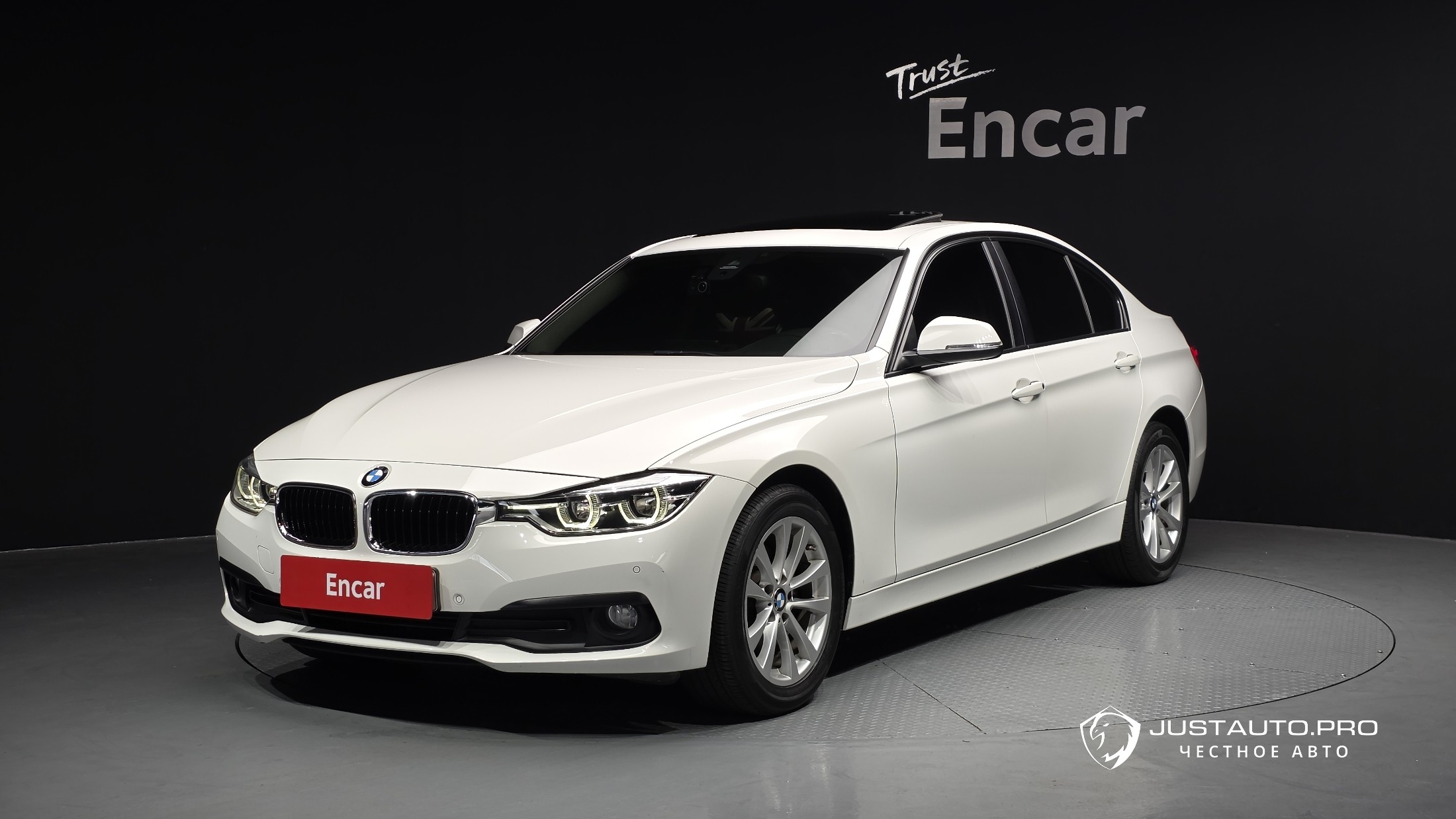 Автомобиль BMW 3-Series