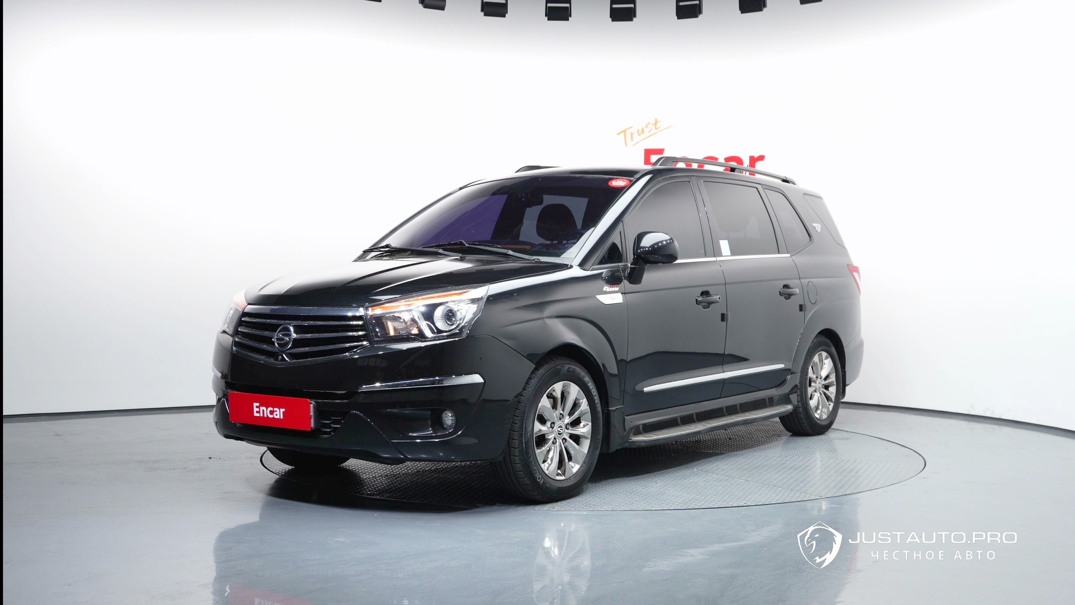 Автомобиль KG_Mobility_Ssangyong KORANDO