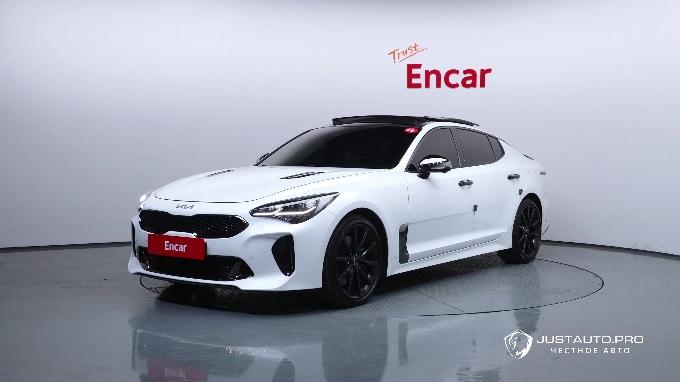 Автомобиль Kia Stinger