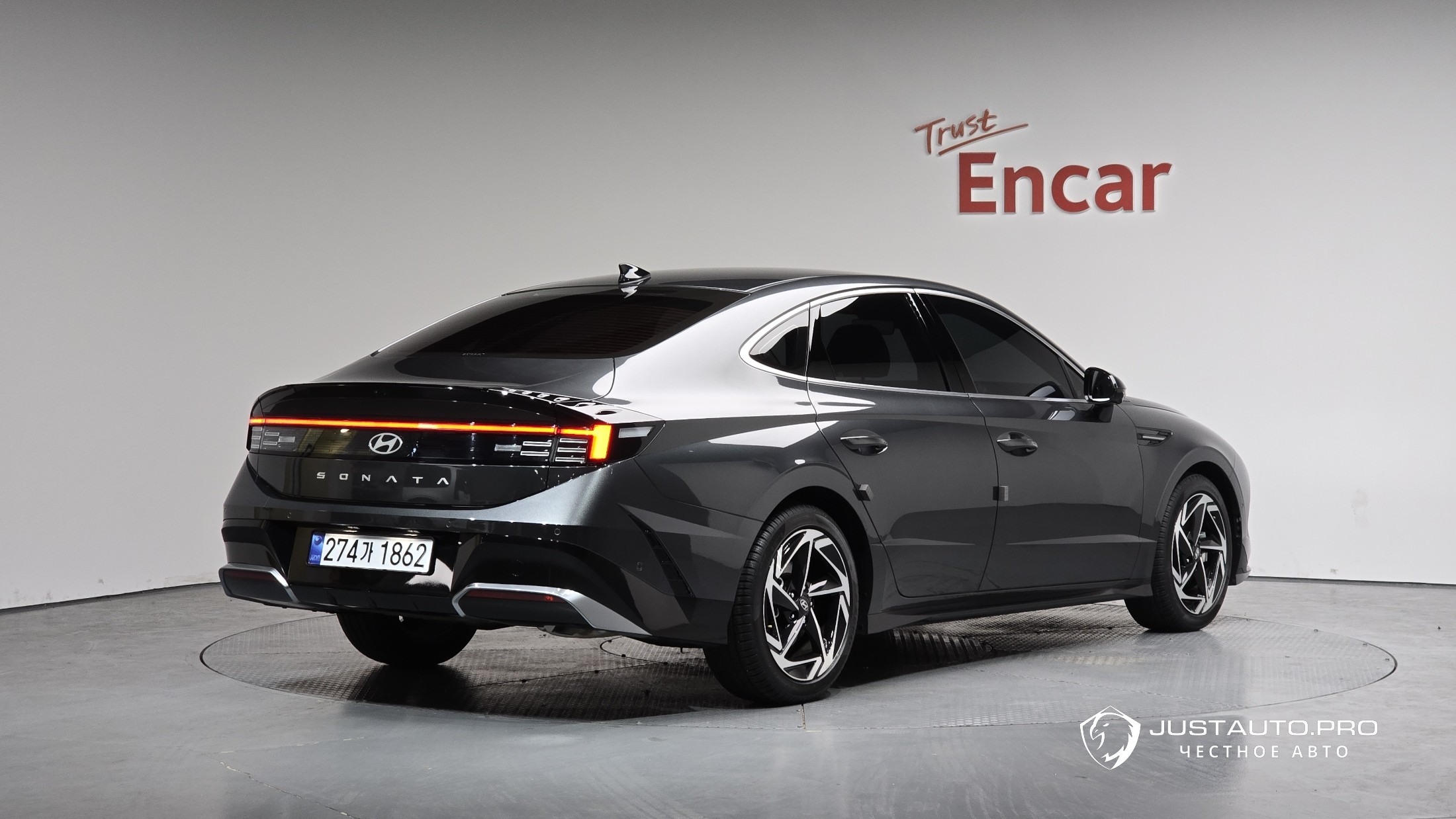 Автомобиль Hyundai Sonata