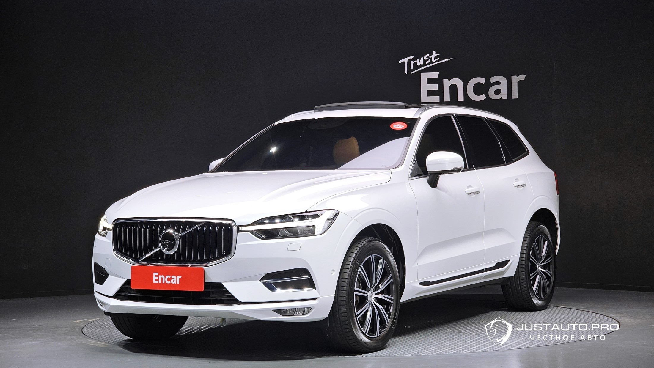 Автомобиль Volvo XC60
