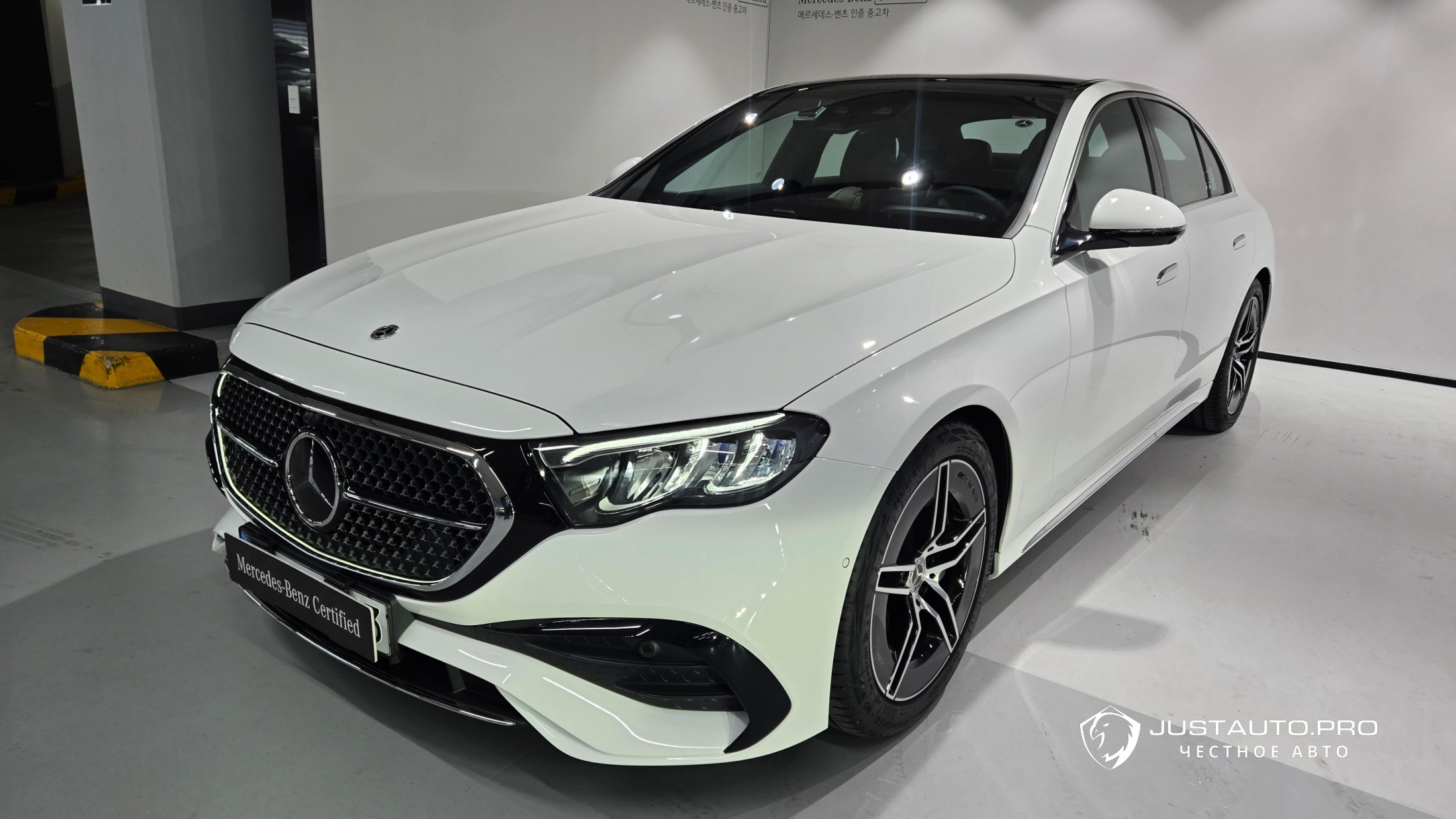 Автомобиль Mercedes-Benz E-Class