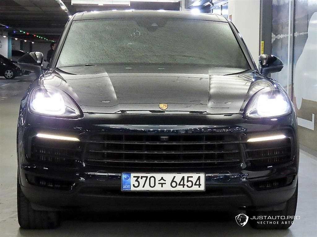 Автомобиль Porsche Cayenne