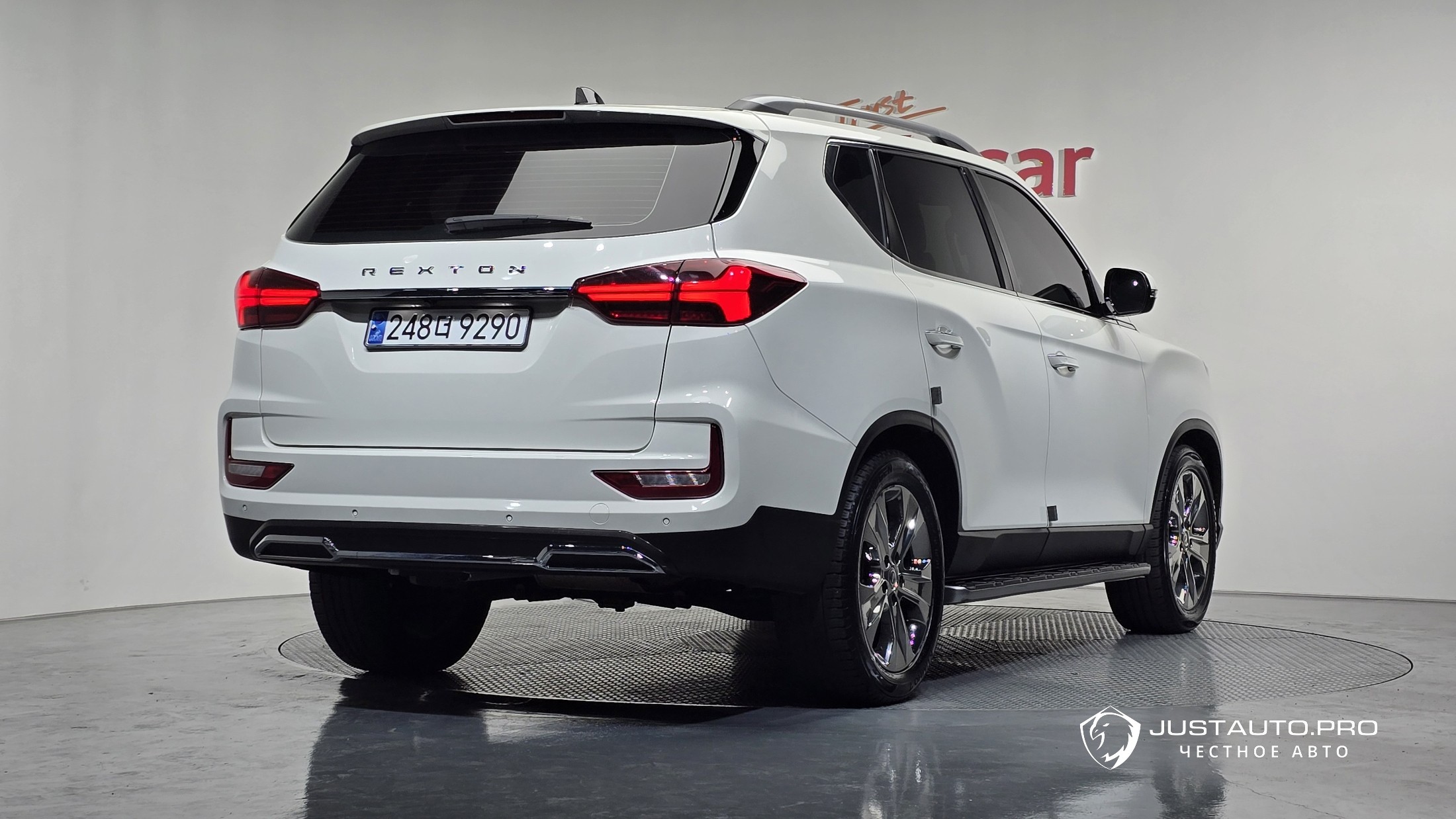 Автомобиль KG_Mobility_Ssangyong Rexton