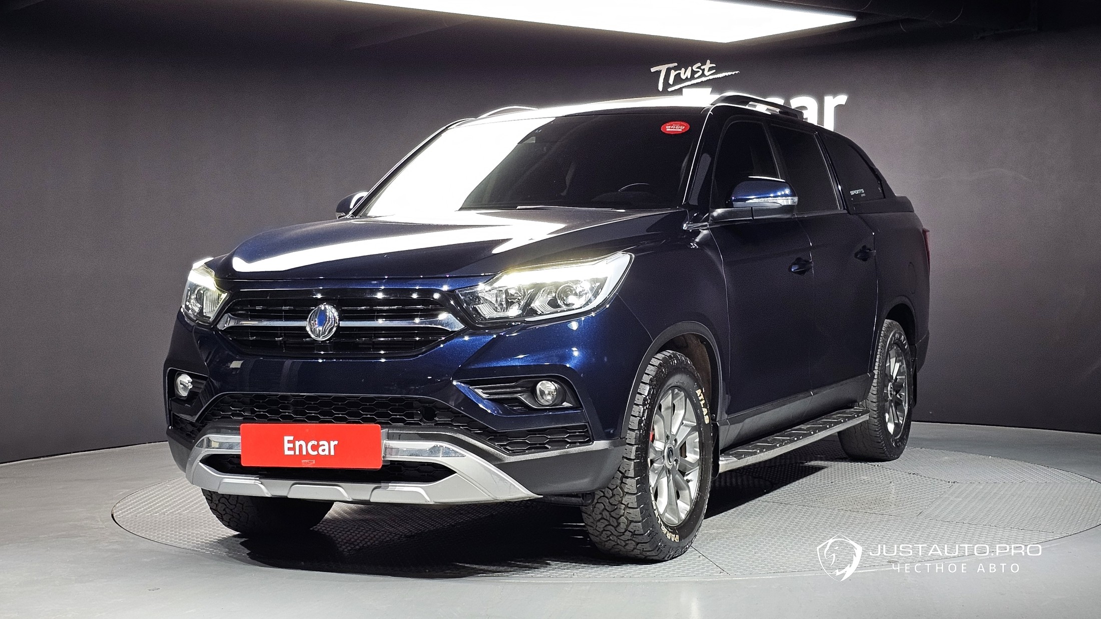 Автомобиль KG_Mobility_Ssangyong Rexton