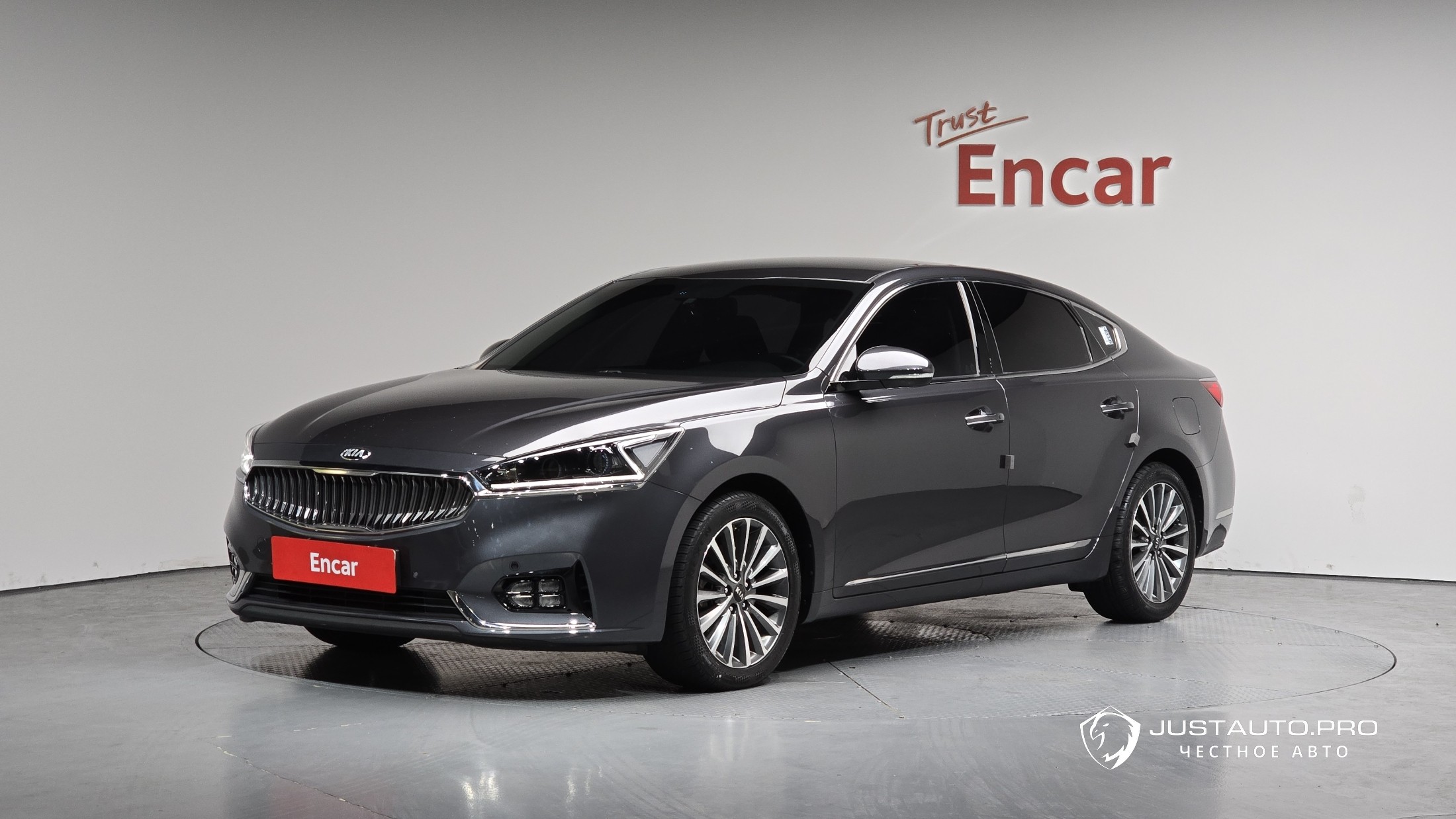 Автомобиль Kia K7