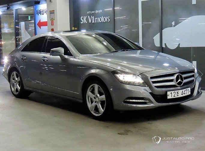 Автомобиль Mercedes-Benz CLS-Class