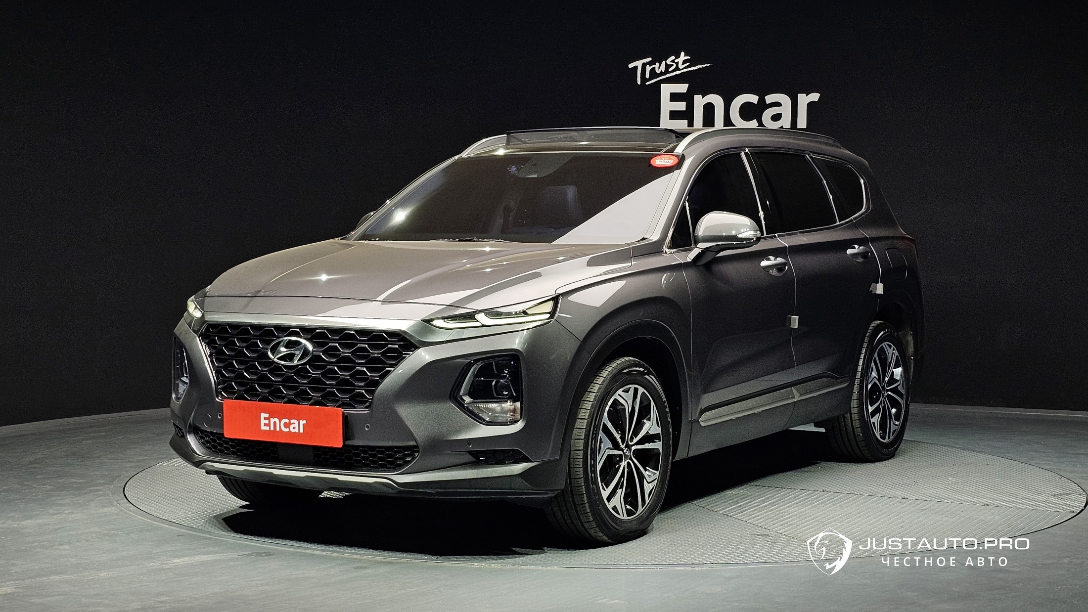 Автомобиль Hyundai Santafe
