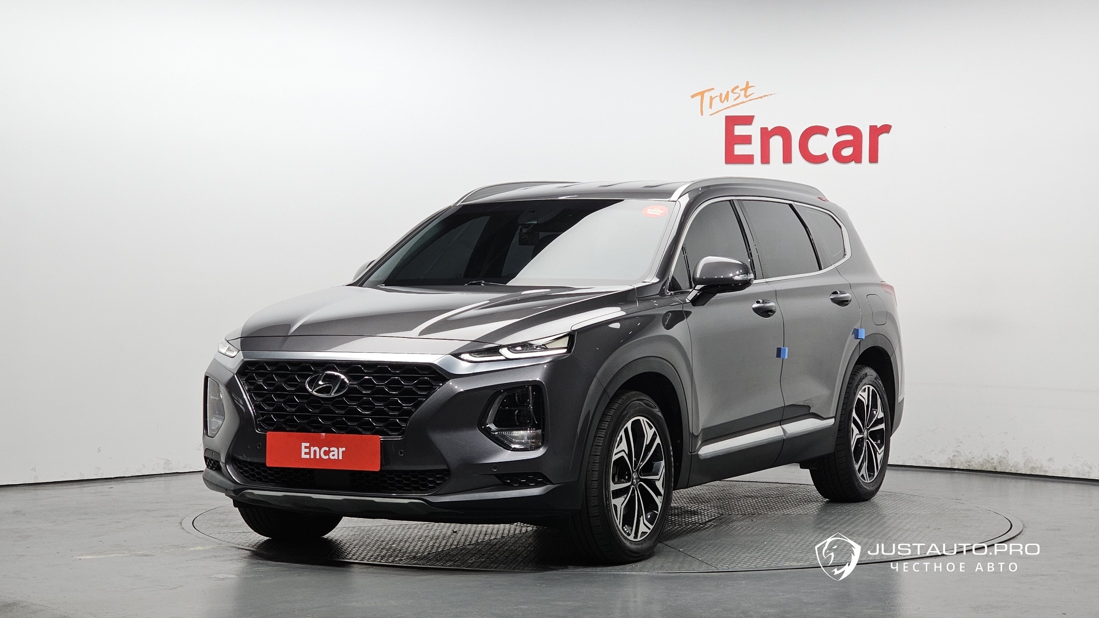 Автомобиль Hyundai Santafe