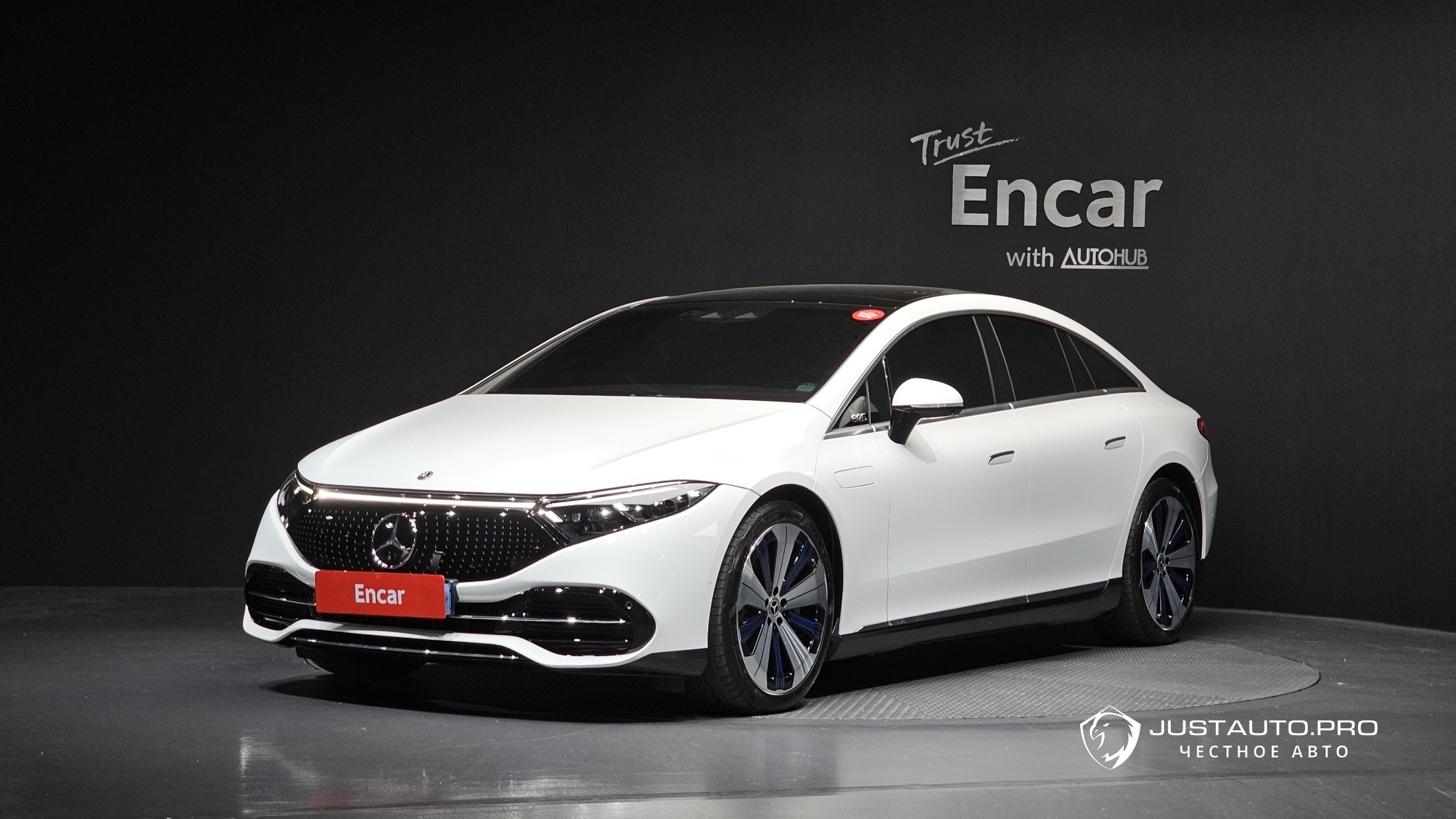 Автомобиль Mercedes-Benz EQS
