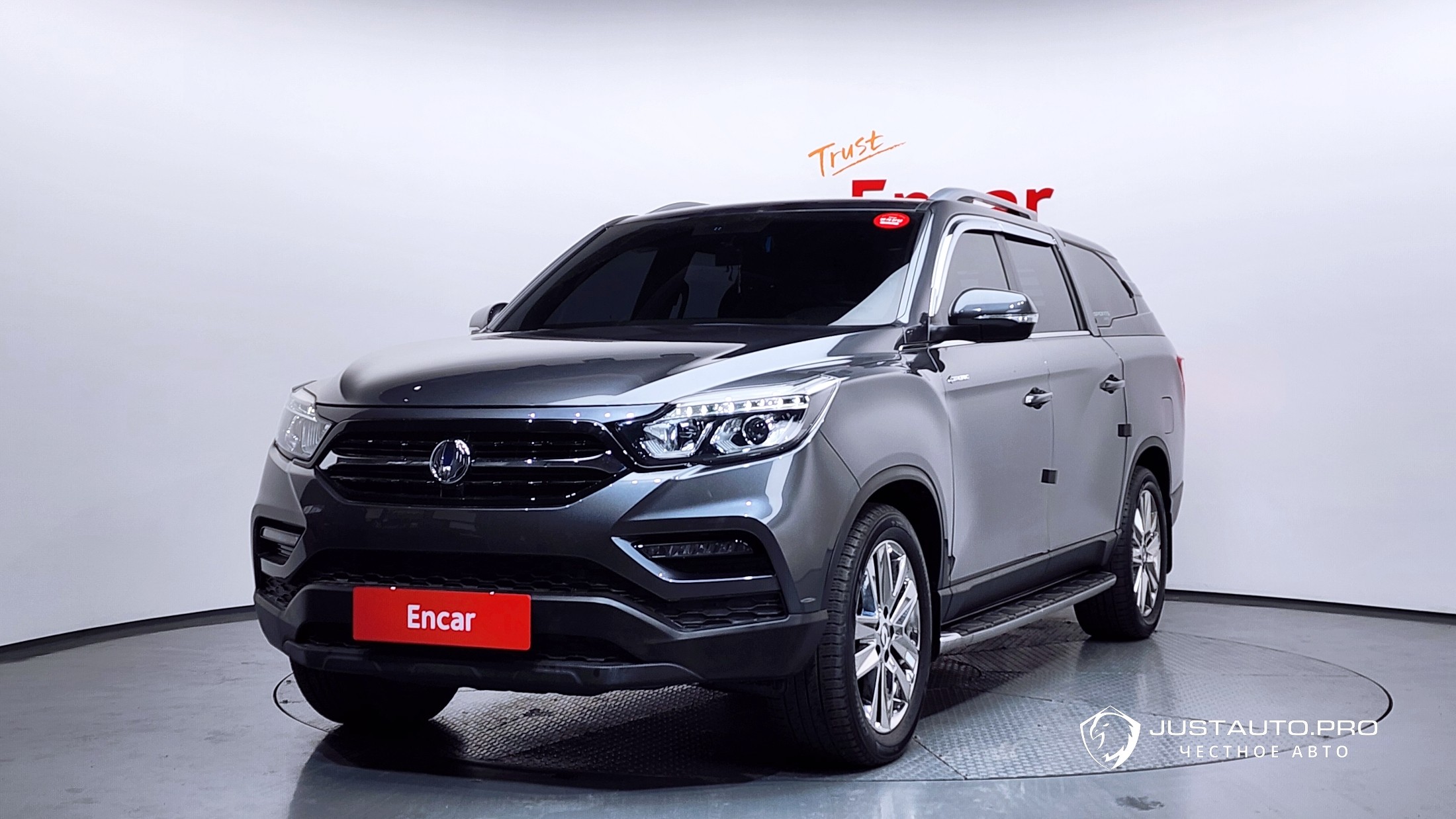 Автомобиль KG_Mobility_Ssangyong Rexton