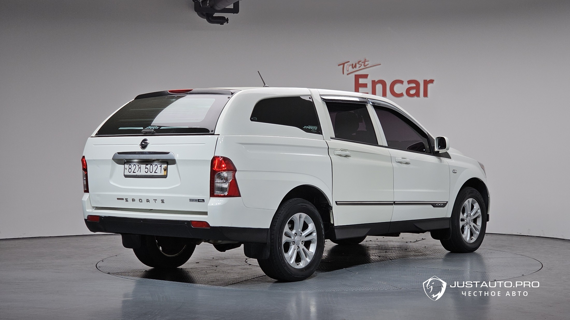 Автомобиль KG_Mobility_Ssangyong KORANDO