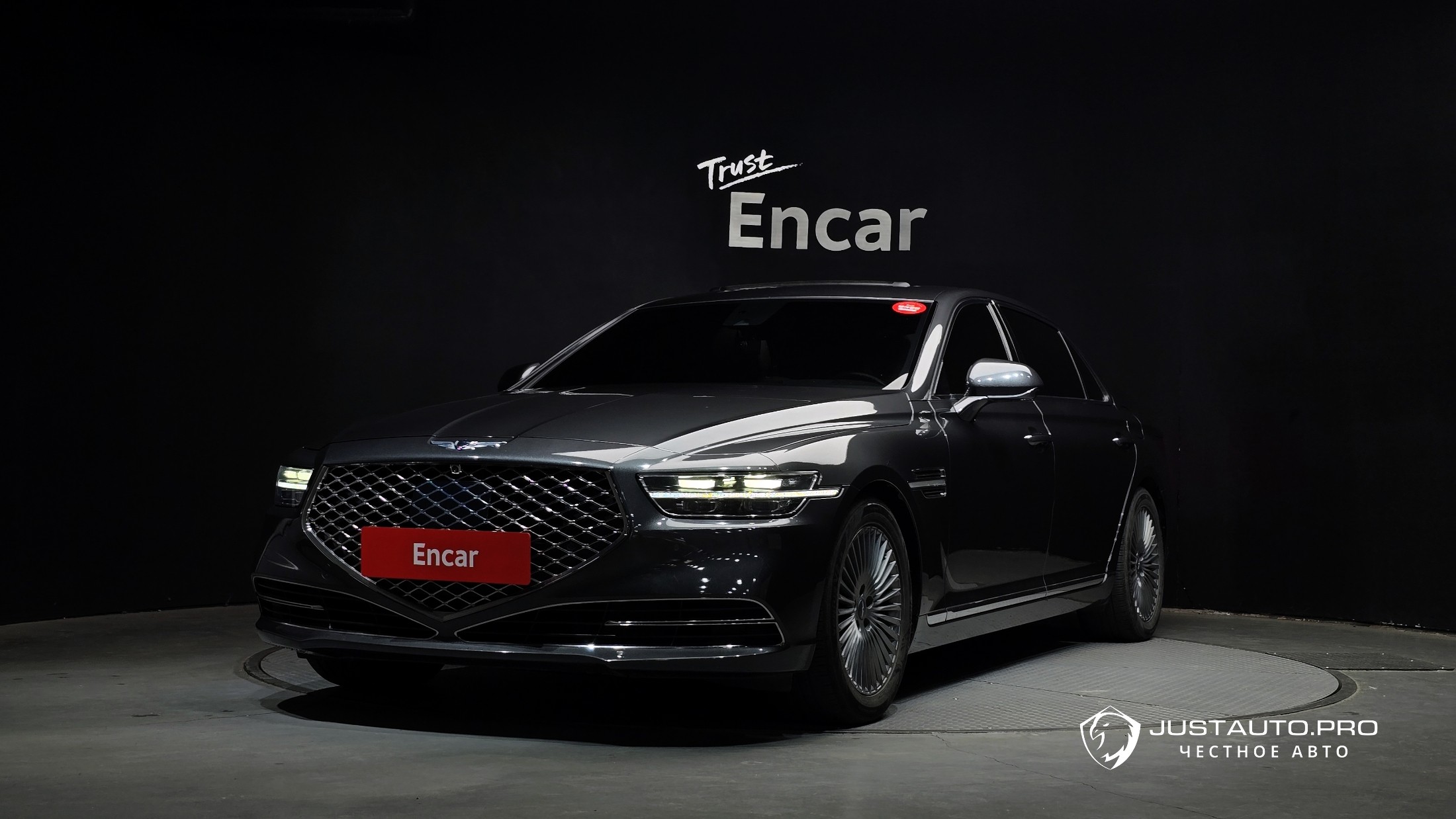 Автомобиль Genesis G90