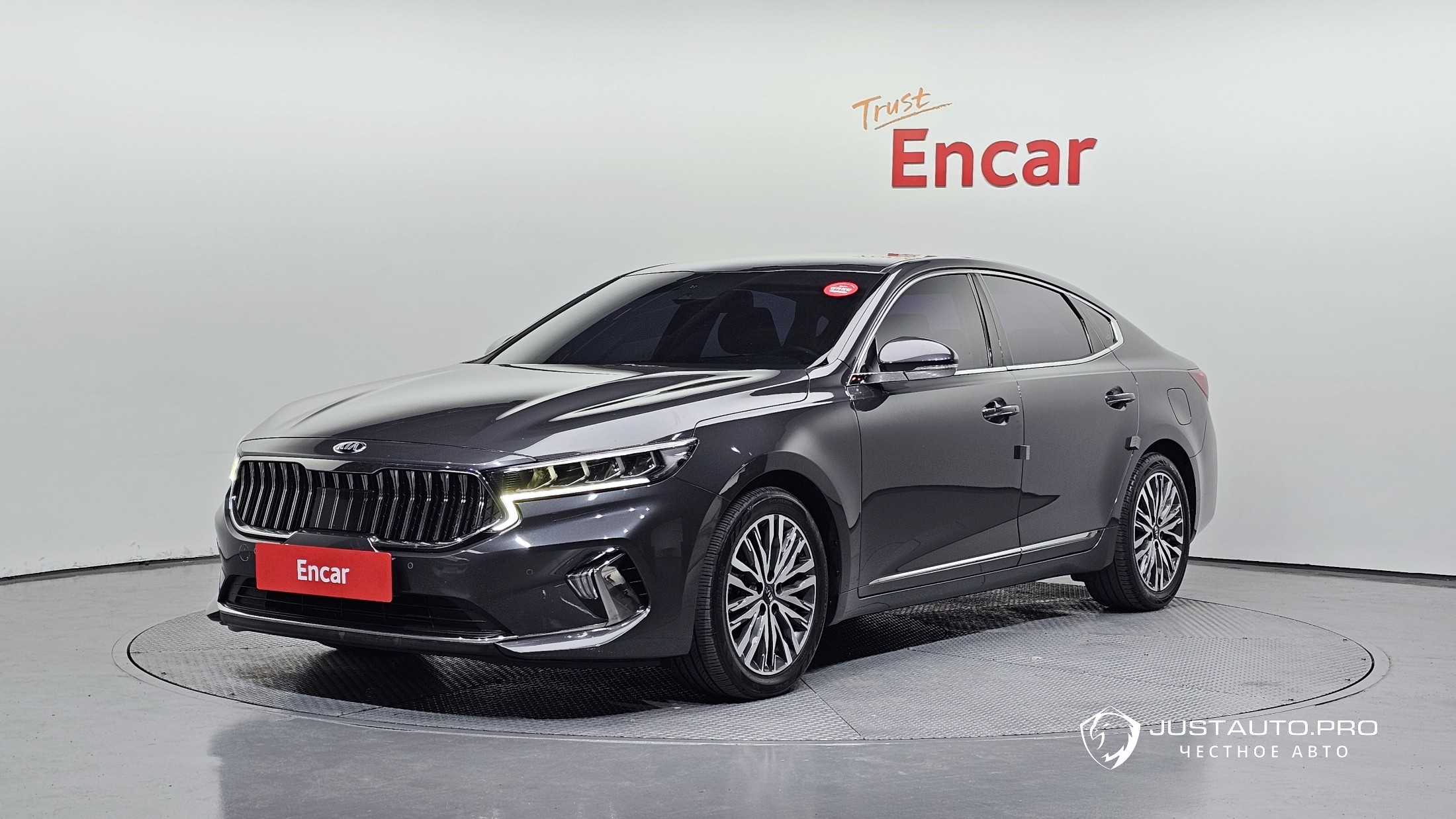 Автомобиль Kia K7